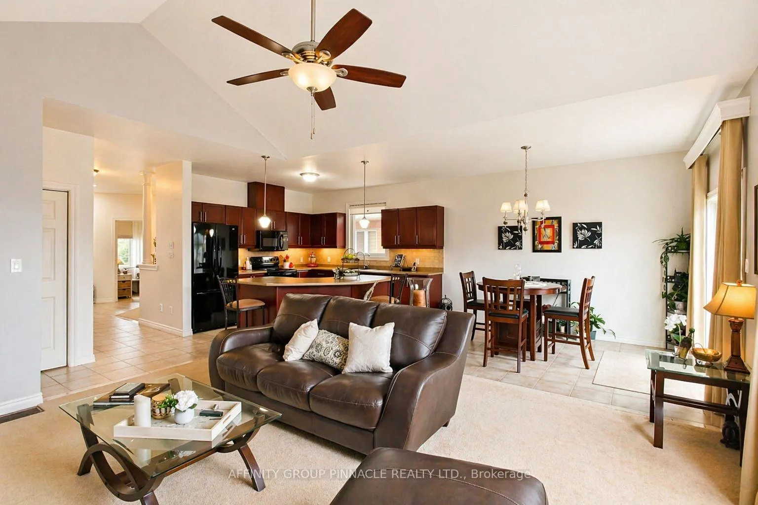 Photo 14 of 63 Ellis Crescent, Kawartha Lakes, Lindsay — HOMEH