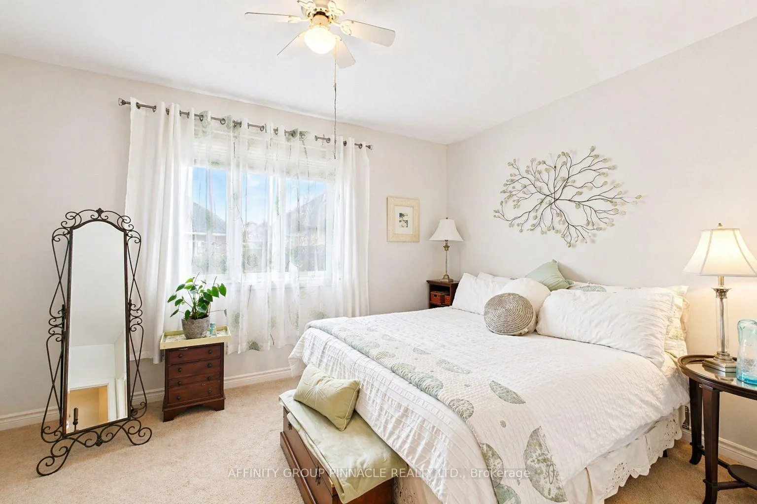 Photo 18 of 63 Ellis Crescent, Kawartha Lakes, Lindsay — HOMEH