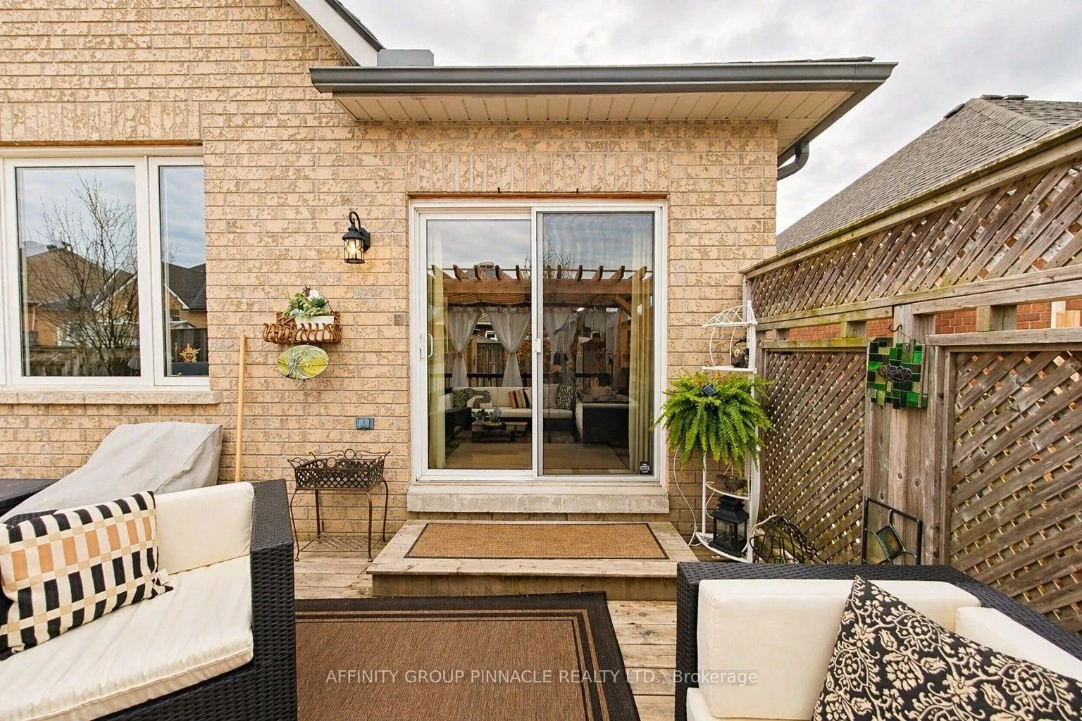 Photo 39 of 63 Ellis Crescent, Kawartha Lakes, Lindsay — HOMEH