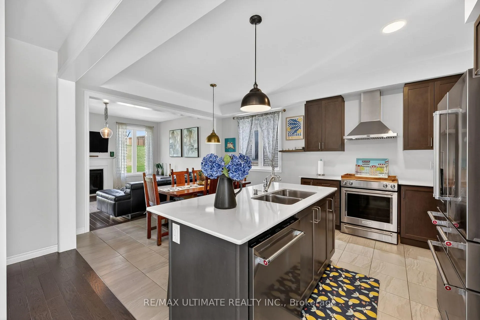 Photo 4 of 2962 Monarch Drive, Orillia — HOMEH