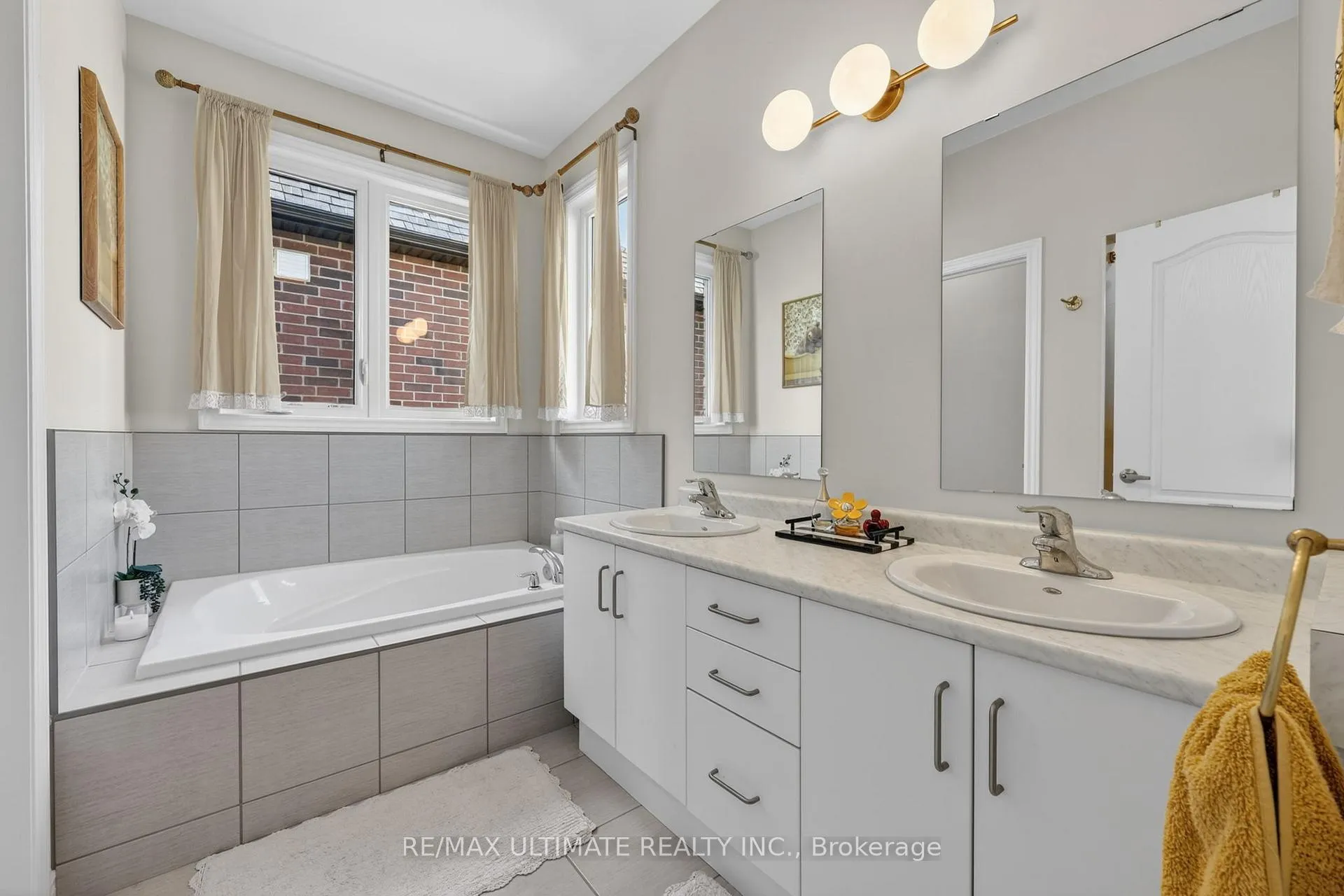 Photo 19 of 2962 Monarch Drive, Orillia — HOMEH