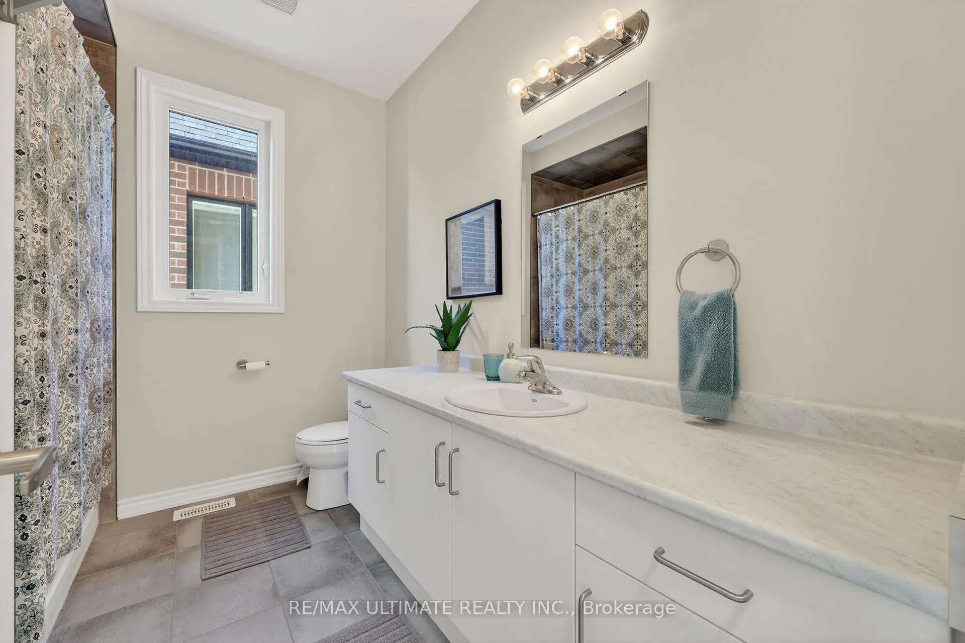 Photo 24 of 2962 Monarch Drive, Orillia — HOMEH