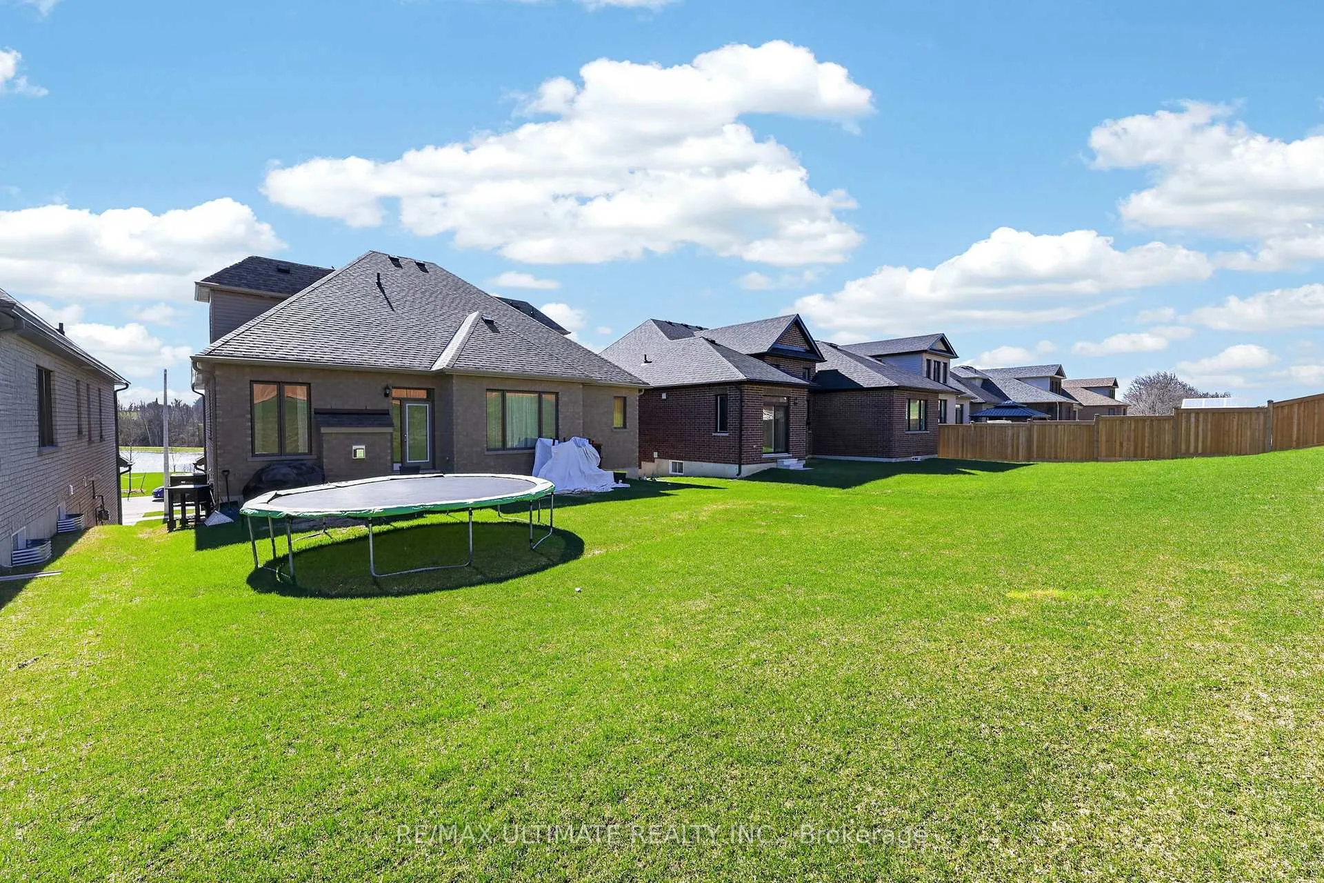 Photo 44 of 2962 Monarch Drive, Orillia — HOMEH