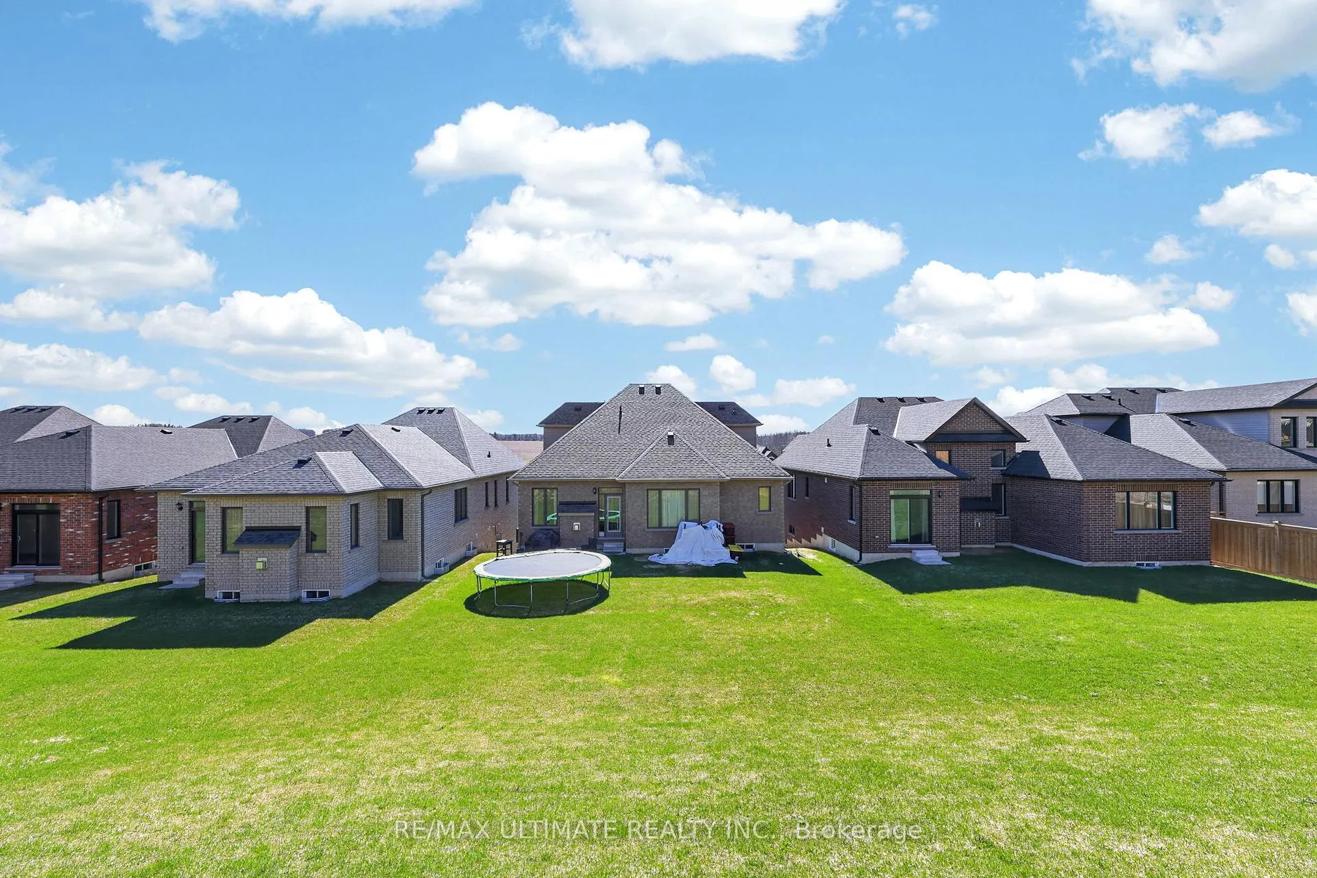 Photo 45 of 2962 Monarch Drive, Orillia — HOMEH