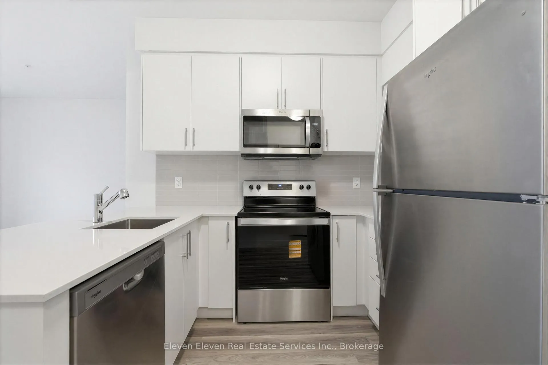 Photo 10 of Unit 220, 100 Lackner Place, Kitchener, Grand River North — HOMEH