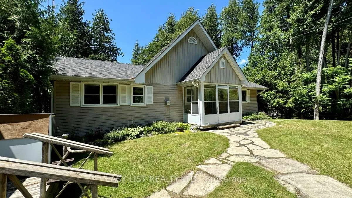Photo 32 of 1990 White Lake Road, Douro-Dummer — HOMEH