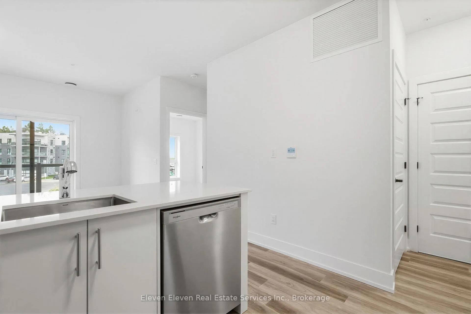 Photo 14 of Unit 317, 1100 Lackner Place, Kitchener, Grand River North — HOMEH
