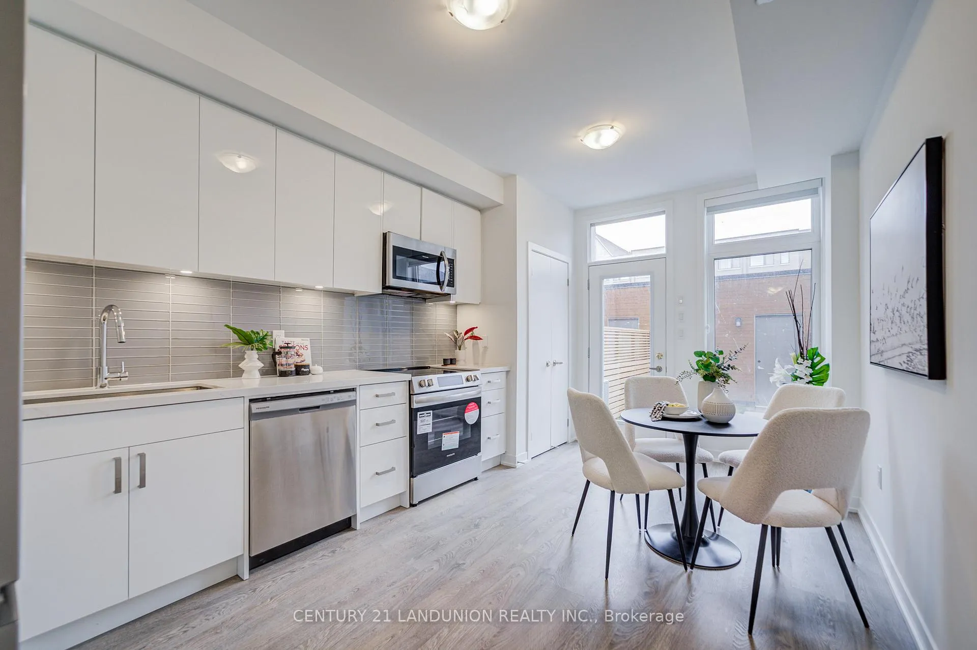 Photo 8 of 70 Turtle Island Road, Toronto, Englemount-Lawrence — HOMEH