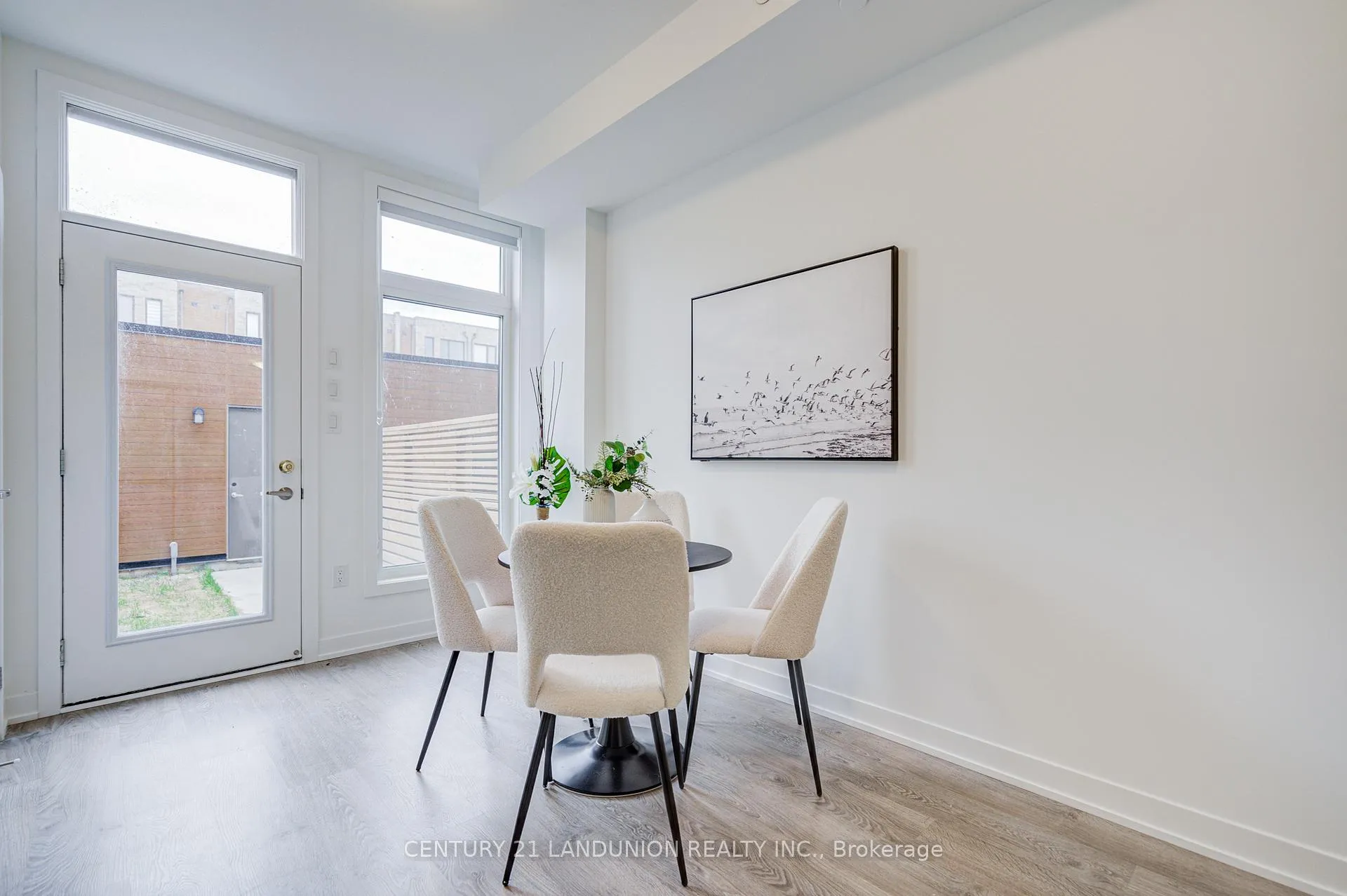 Photo 11 of 70 Turtle Island Road, Toronto, Englemount-Lawrence — HOMEH