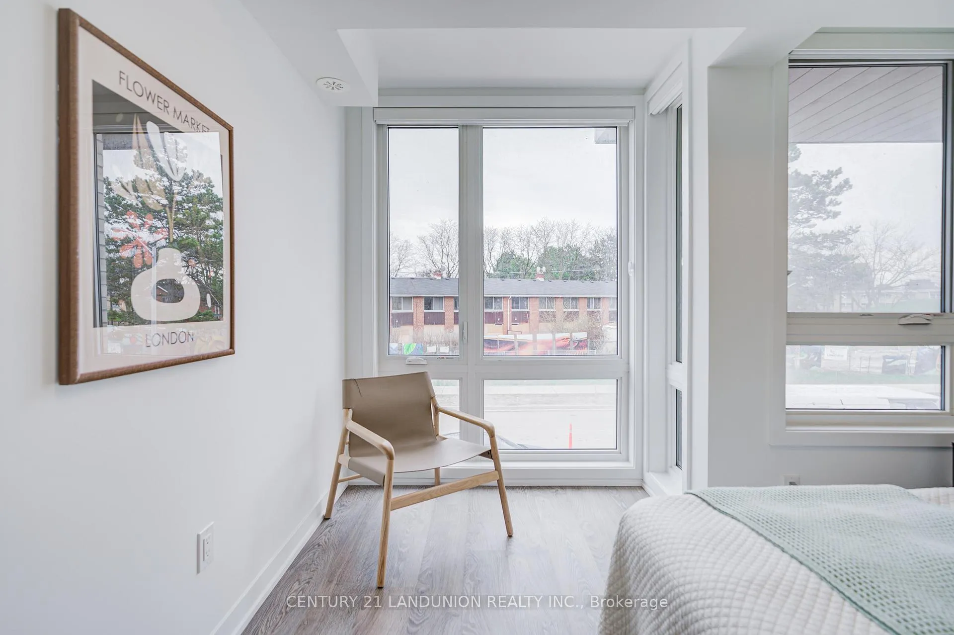 Photo 16 of 70 Turtle Island Road, Toronto, Englemount-Lawrence — HOMEH