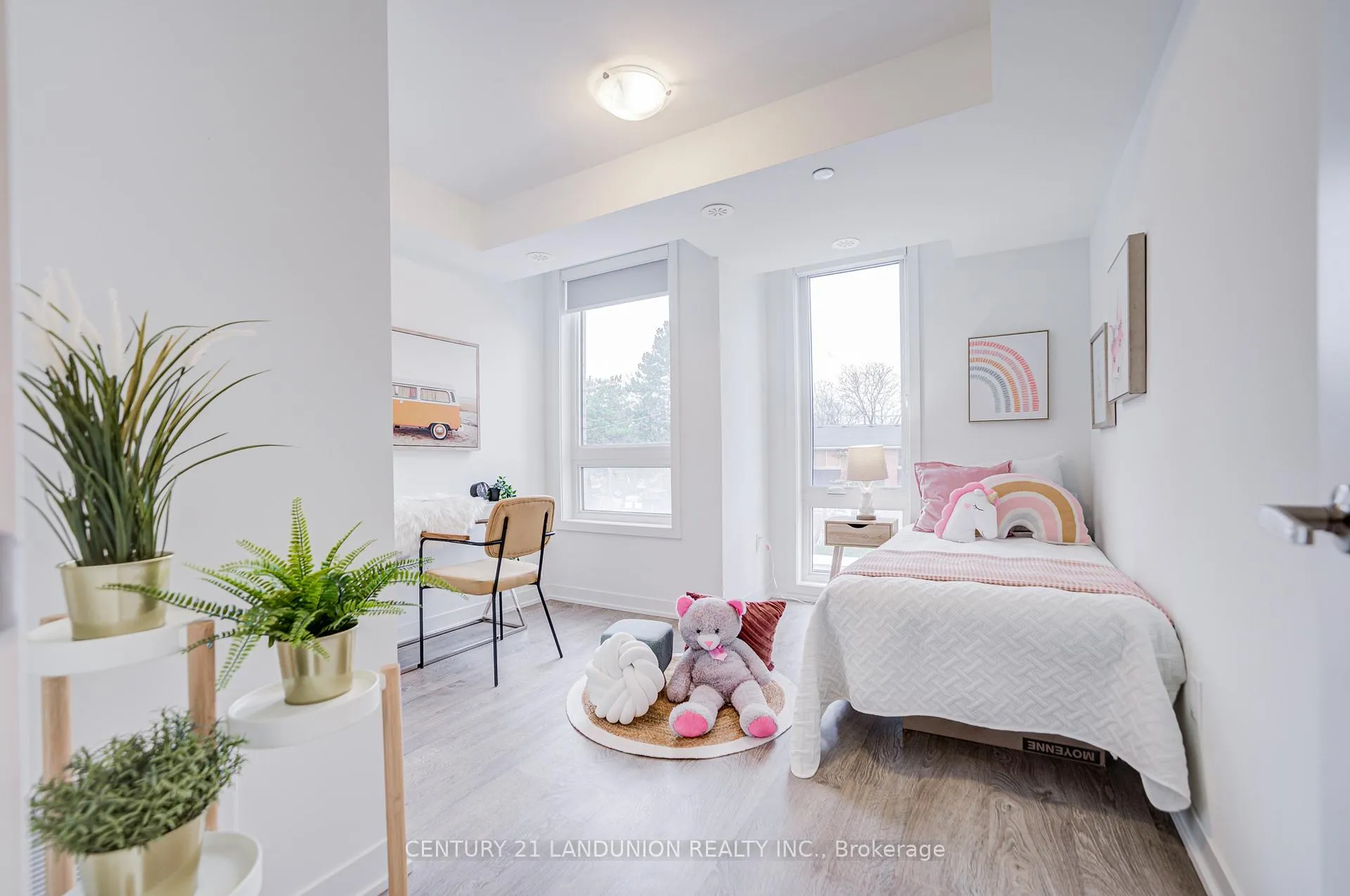 Photo 18 of 70 Turtle Island Road, Toronto, Englemount-Lawrence — HOMEH