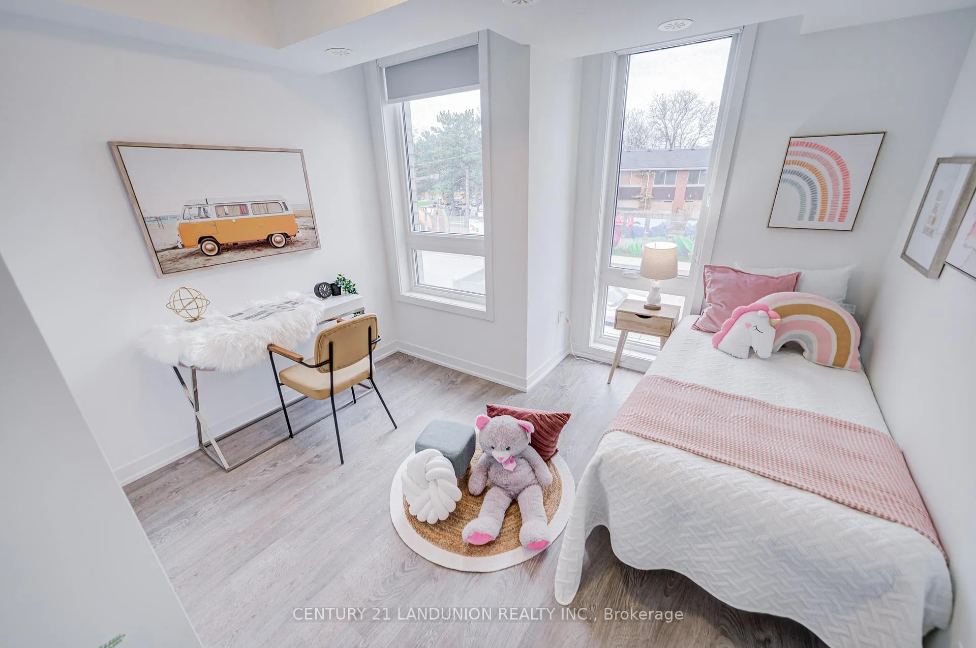 Photo 19 of 70 Turtle Island Road, Toronto, Englemount-Lawrence — HOMEH