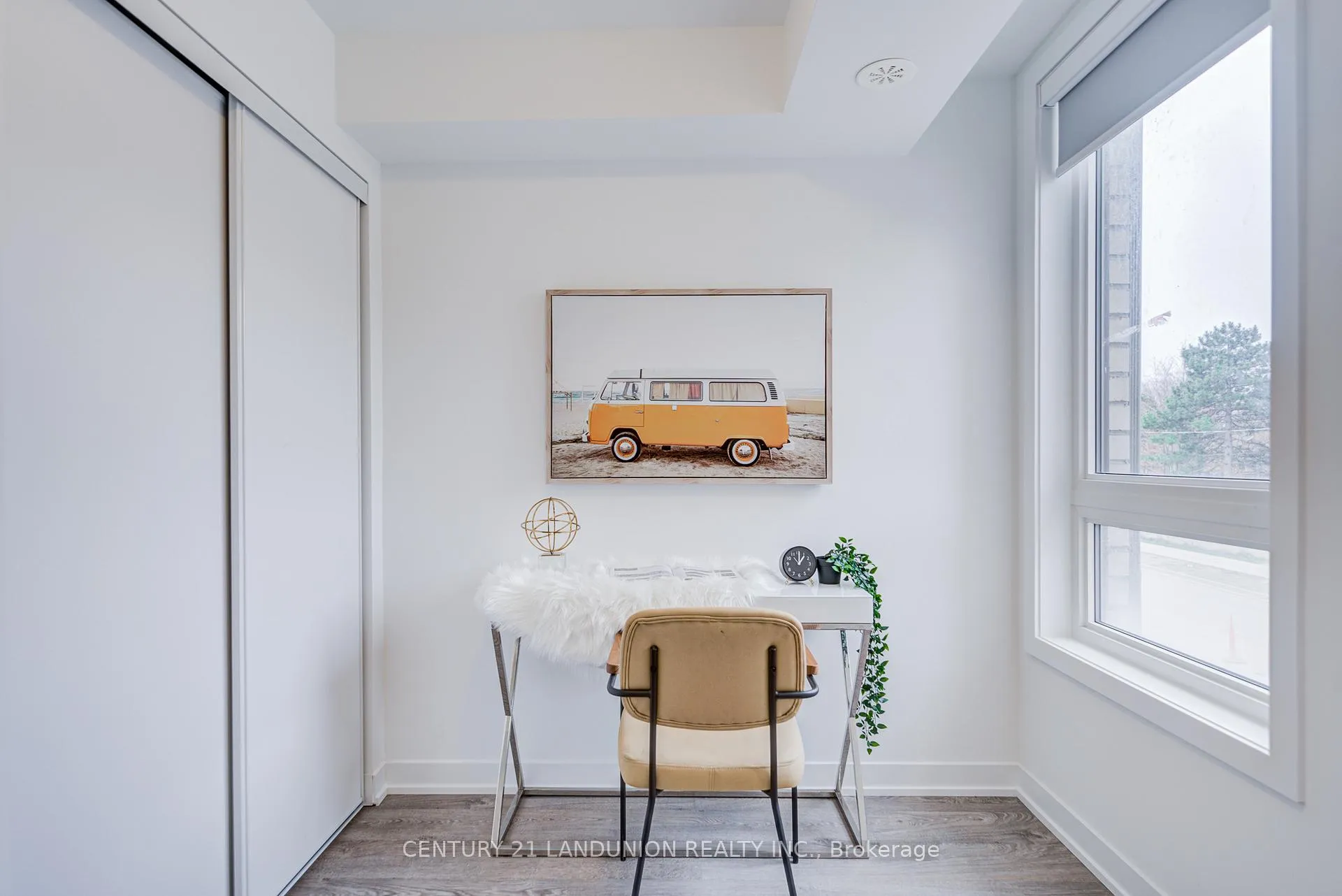 Photo 20 of 70 Turtle Island Road, Toronto, Englemount-Lawrence — HOMEH