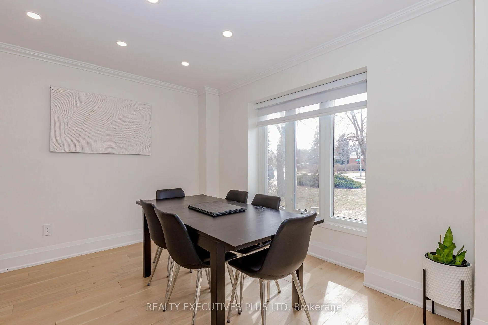 Photo 10 of 68 Leander Street, Brampton, Westgate — HOMEH