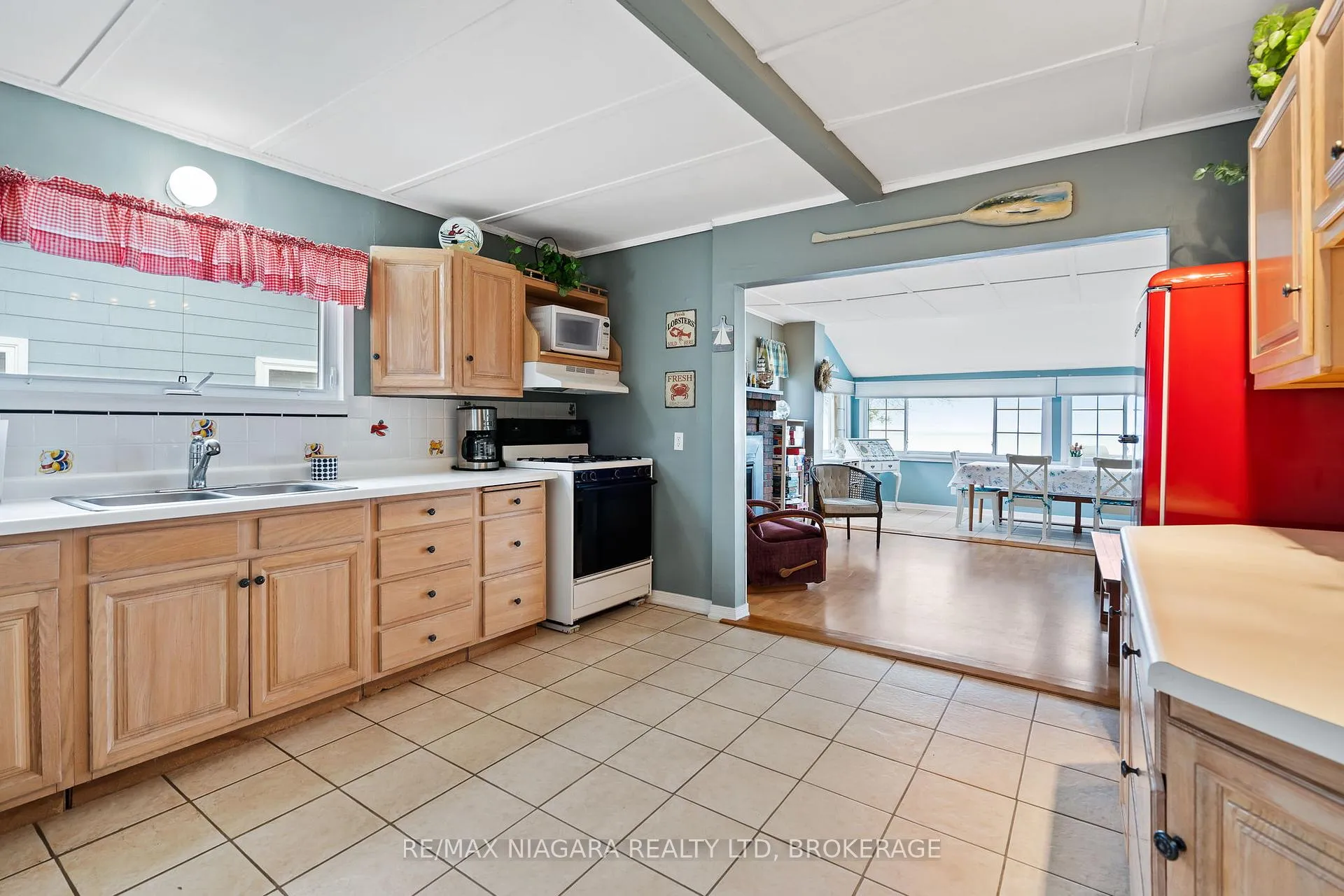 Photo 9 of 12883 Old Lakeshore Road W, Wainfleet, Lakeshore — HOMEH