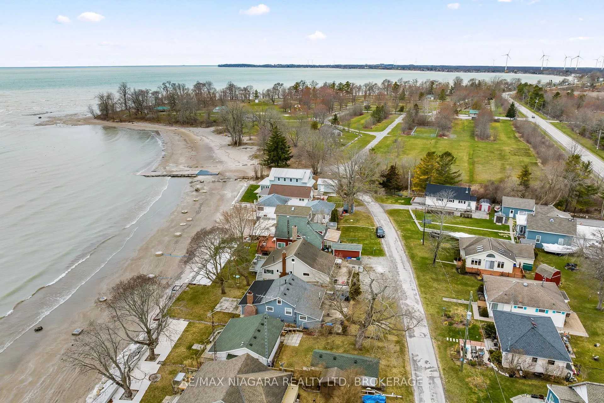 Photo 36 of 12883 Old Lakeshore Road W, Wainfleet, Lakeshore — HOMEH