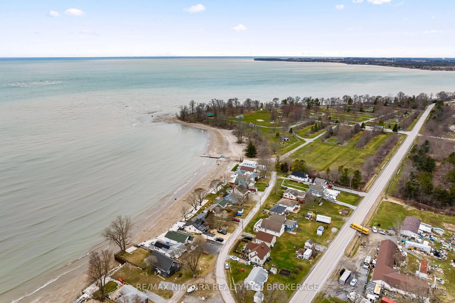 Photo 39 of 12883 Old Lakeshore Road W, Wainfleet, Lakeshore — HOMEH