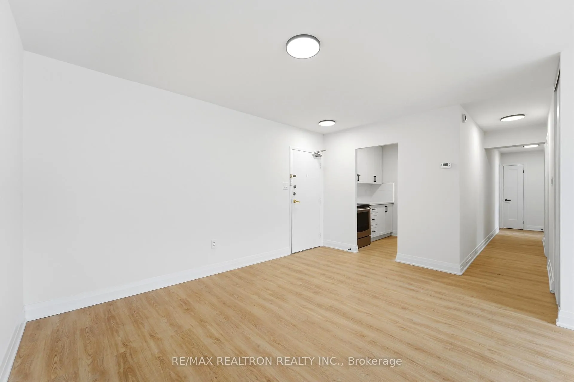 Photo 2 of Unit 1410, 370 Dixon Road, Etobicoke, Kingsview Village-The Westway — HOMEH