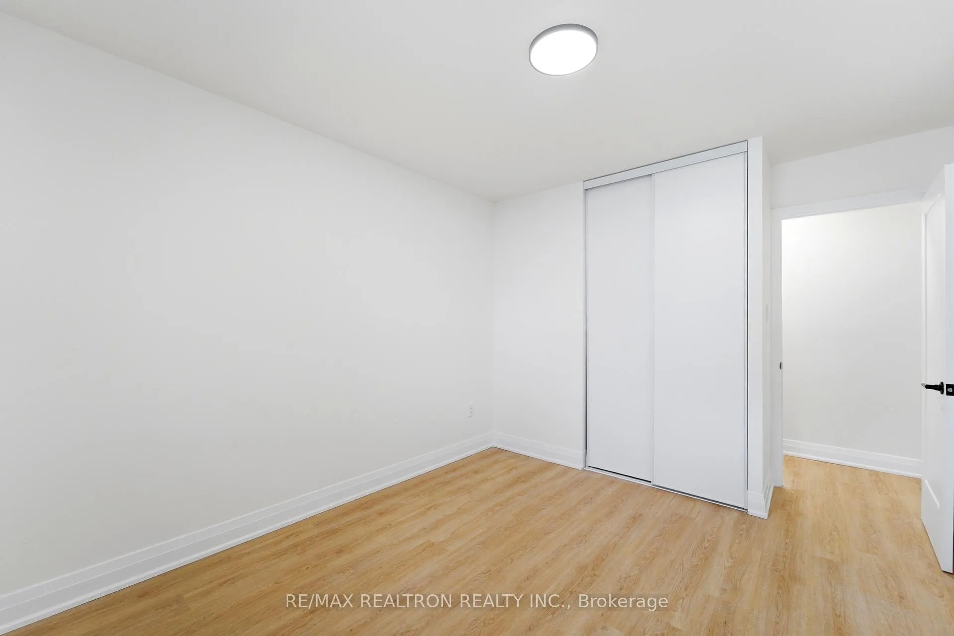 Photo 11 of Unit 1410, 370 Dixon Road, Etobicoke, Kingsview Village-The Westway — HOMEH