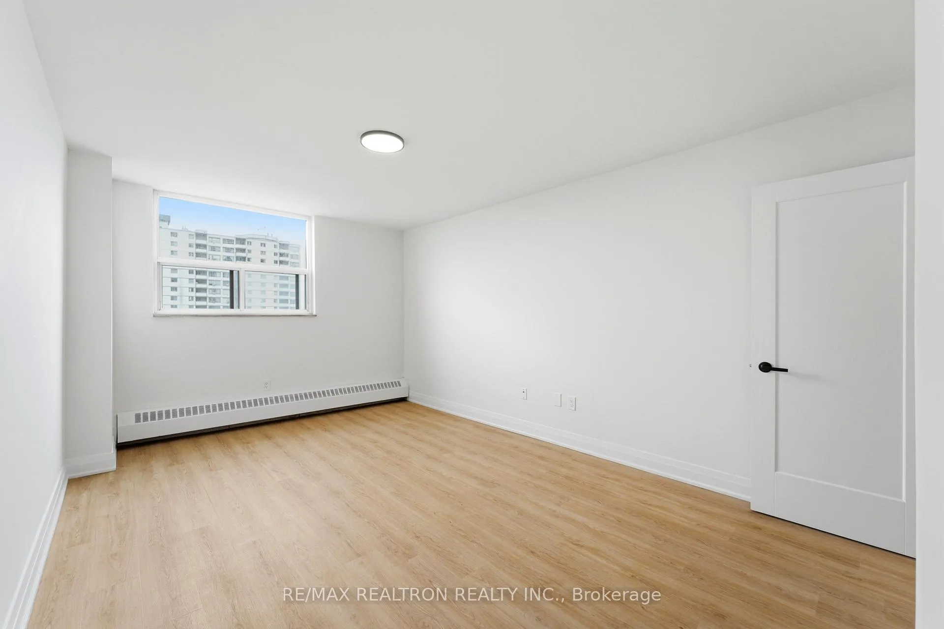 Photo 15 of Unit 1410, 370 Dixon Road, Etobicoke, Kingsview Village-The Westway — HOMEH