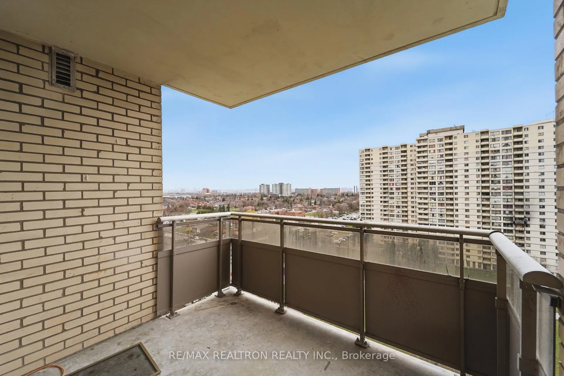 Photo 18 of Unit 1410, 370 Dixon Road, Etobicoke, Kingsview Village-The Westway — HOMEH