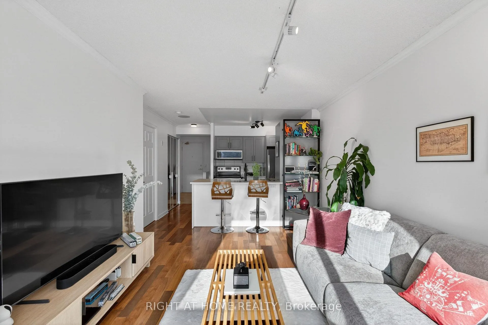 Photo 20 of Unit 534, 109 Front Street E, Toronto, Waterfront Communities — HOMEH
