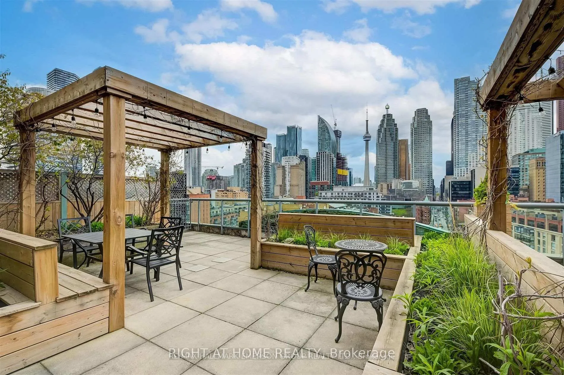 Photo 34 of Unit 534, 109 Front Street E, Toronto, Waterfront Communities — HOMEH