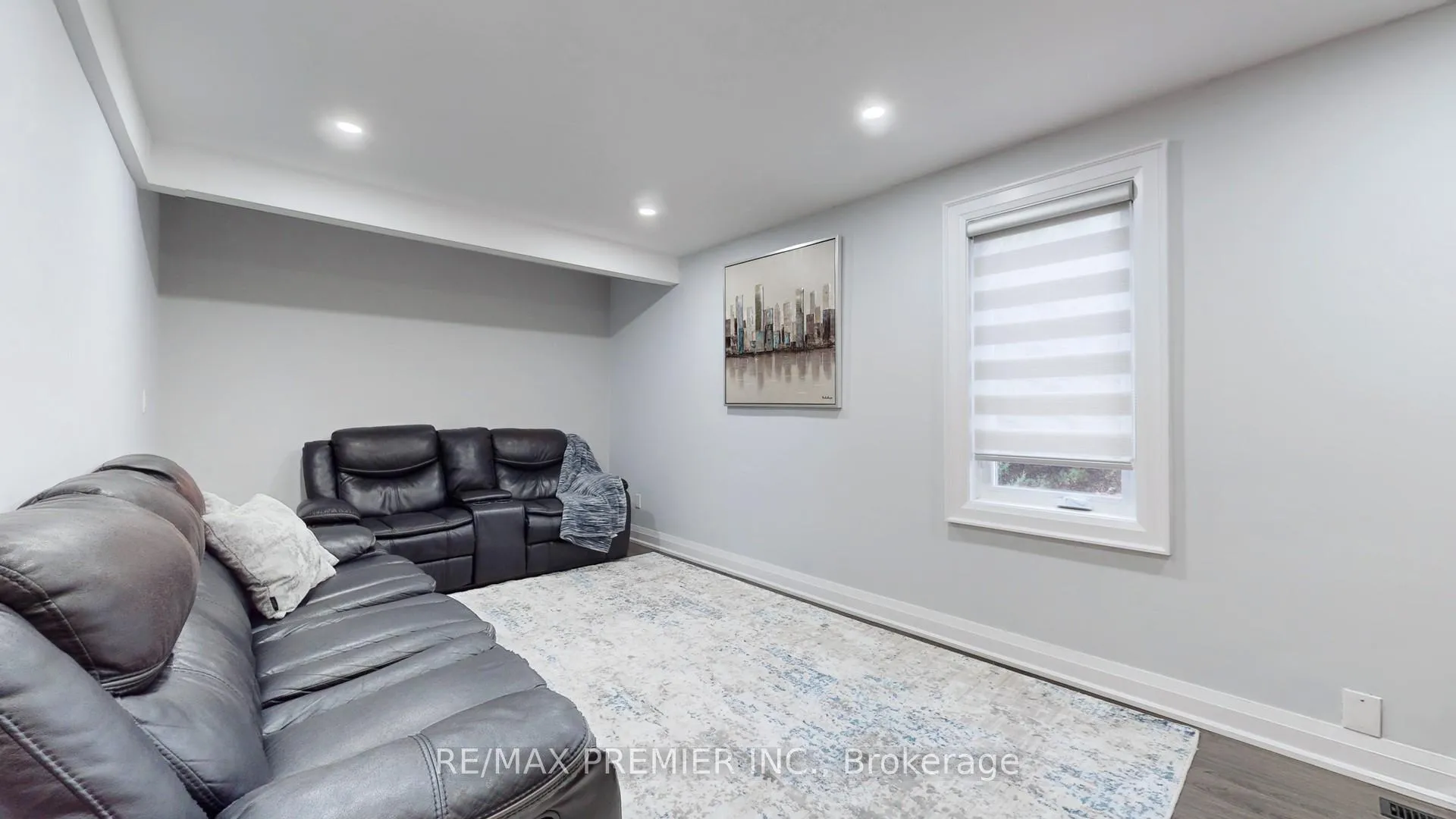 Photo 14 of 75 Fox Run, Barrie, Letitia Heights — HOMEH
