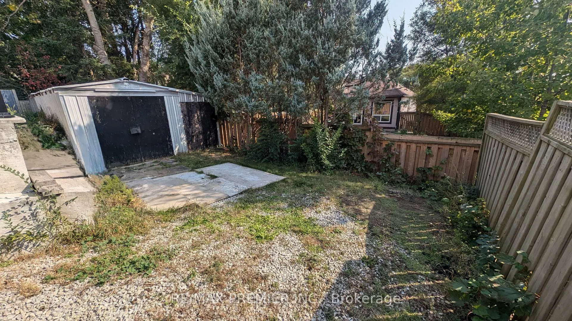 Photo 37 of 75 Fox Run, Barrie, Letitia Heights — HOMEH