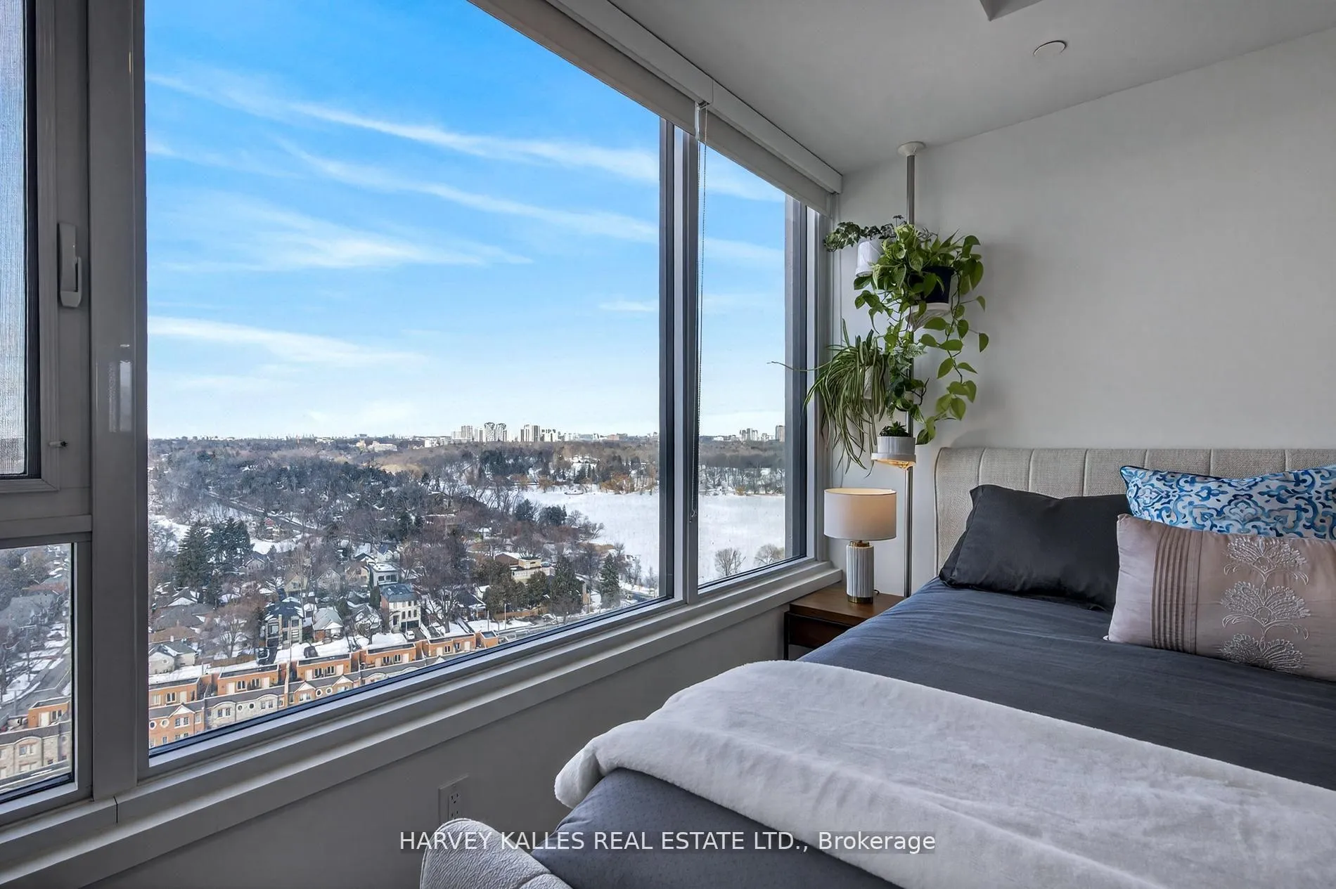 Photo 16 of Unit 2201, 1926 Lake Shore Boulevard W, Toronto, South Parkdale — HOMEH