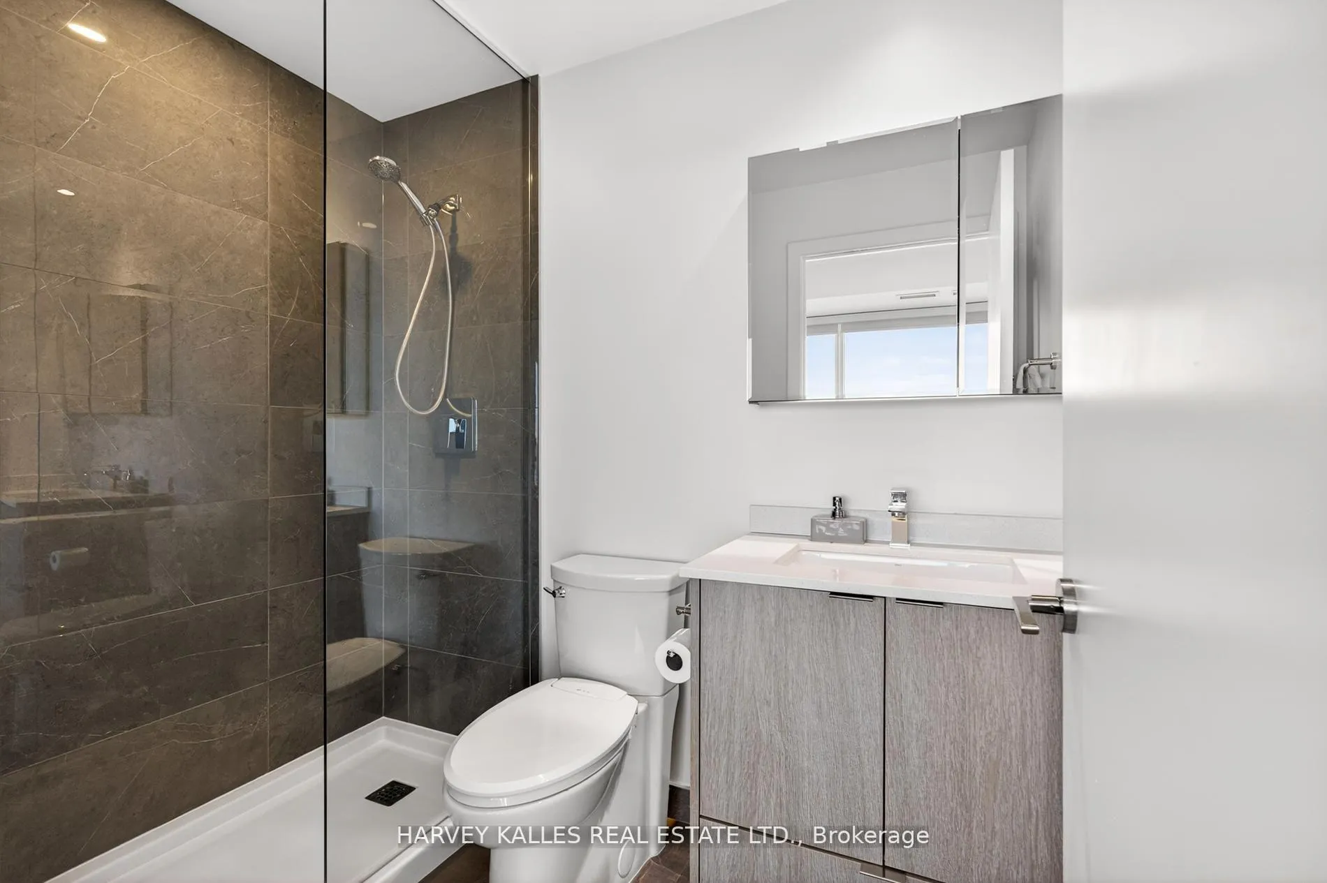 Photo 17 of Unit 2201, 1926 Lake Shore Boulevard W, Toronto, South Parkdale — HOMEH