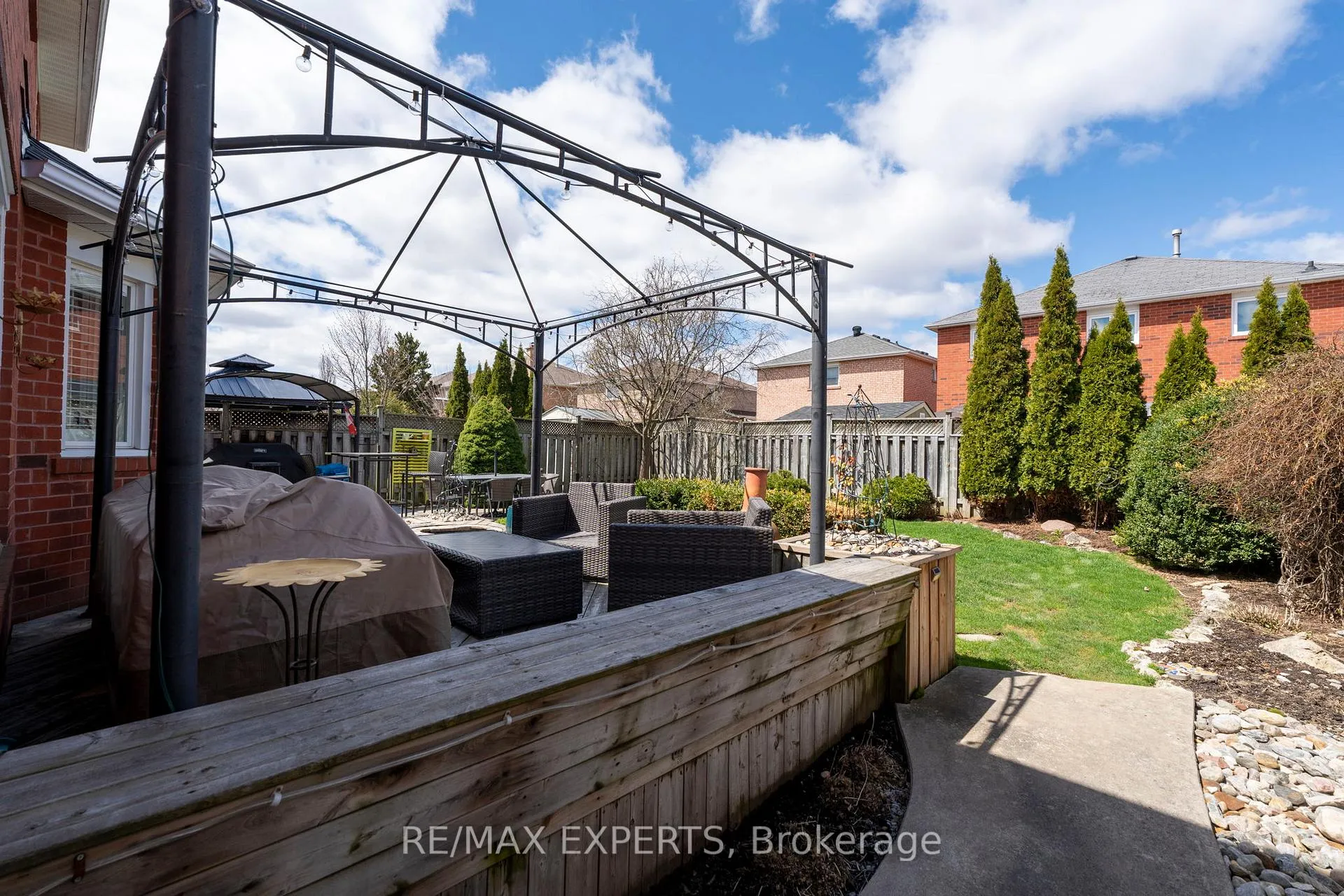Photo 45 of 64 Whitbread Avenue, Caledon, Bolton East — HOMEH