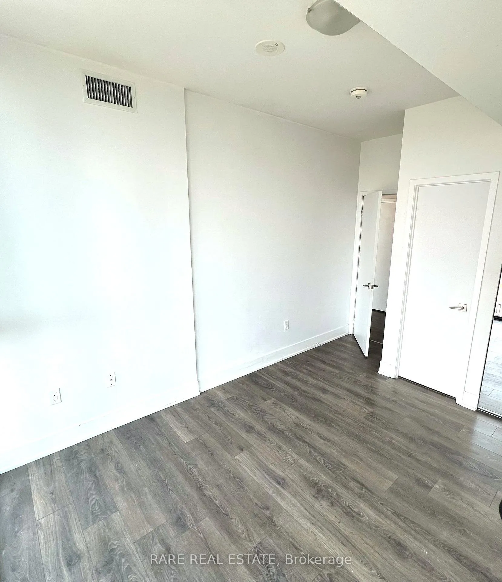 Photo 12 of Unit 1308, 2916 Highway 7 Road, Vaughan, Concord — HOMEH