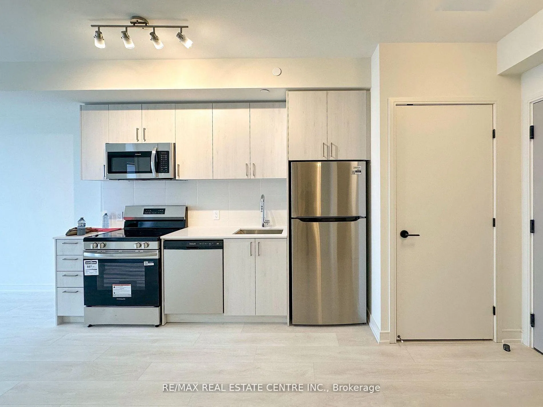 Photo 4 of Unit 2106, 8020 Derry Road, Milton, Coates — HOMEH