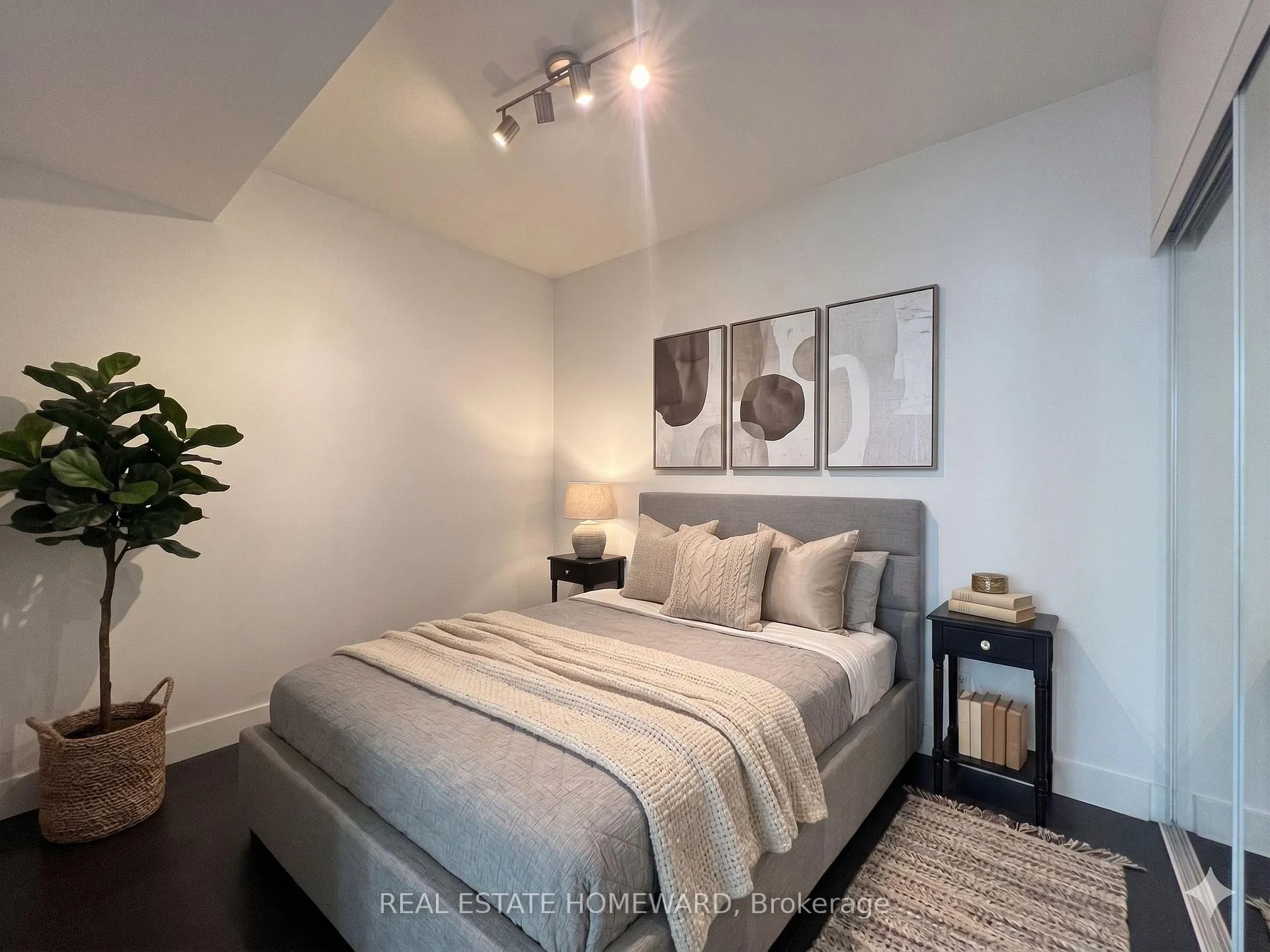 Photo 5 of Unit 509, 39 Sherbourne Street, Toronto, Moss Park — HOMEH