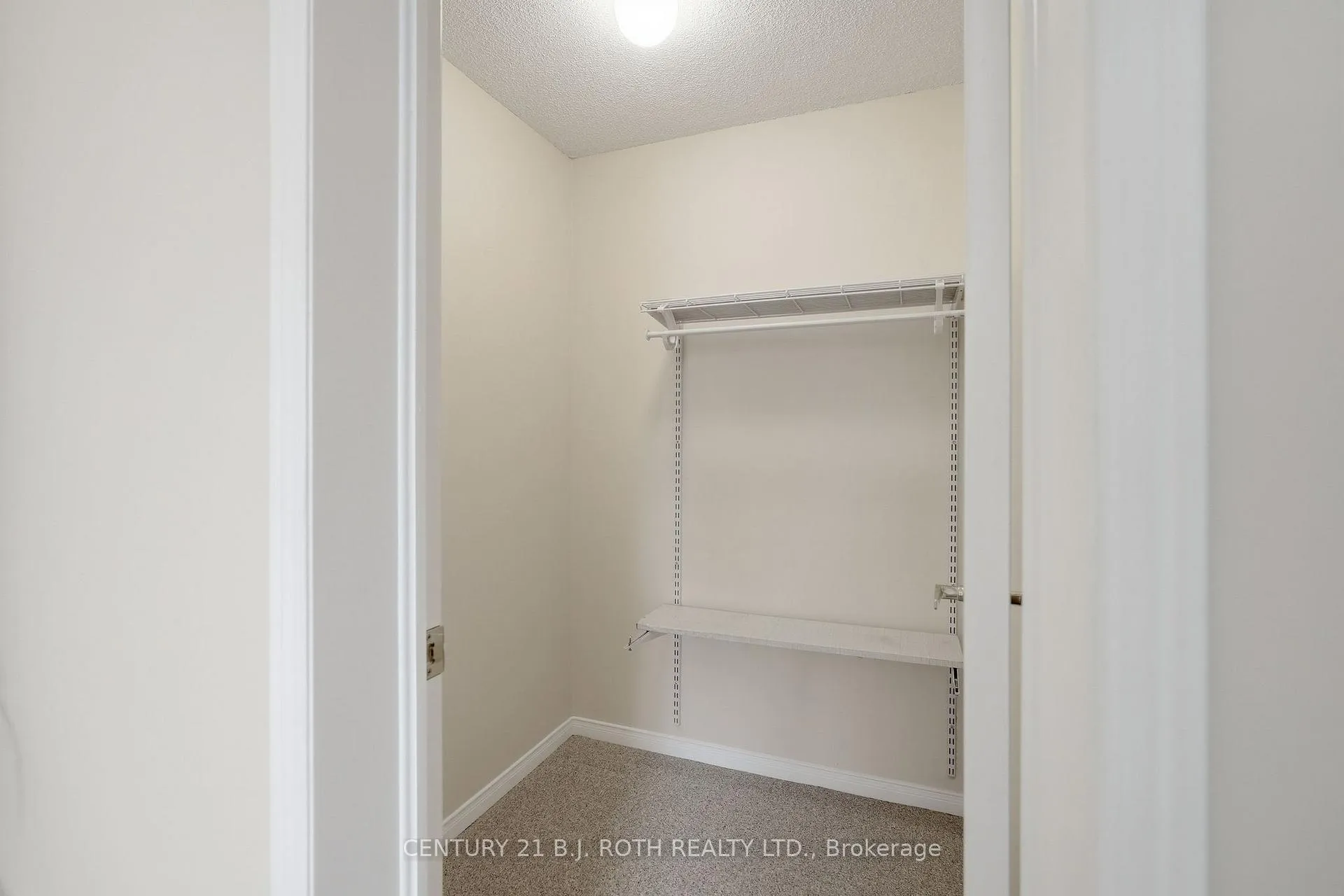 Photo 20 of 130 Athabaska Road, Barrie, Holly — HOMEH