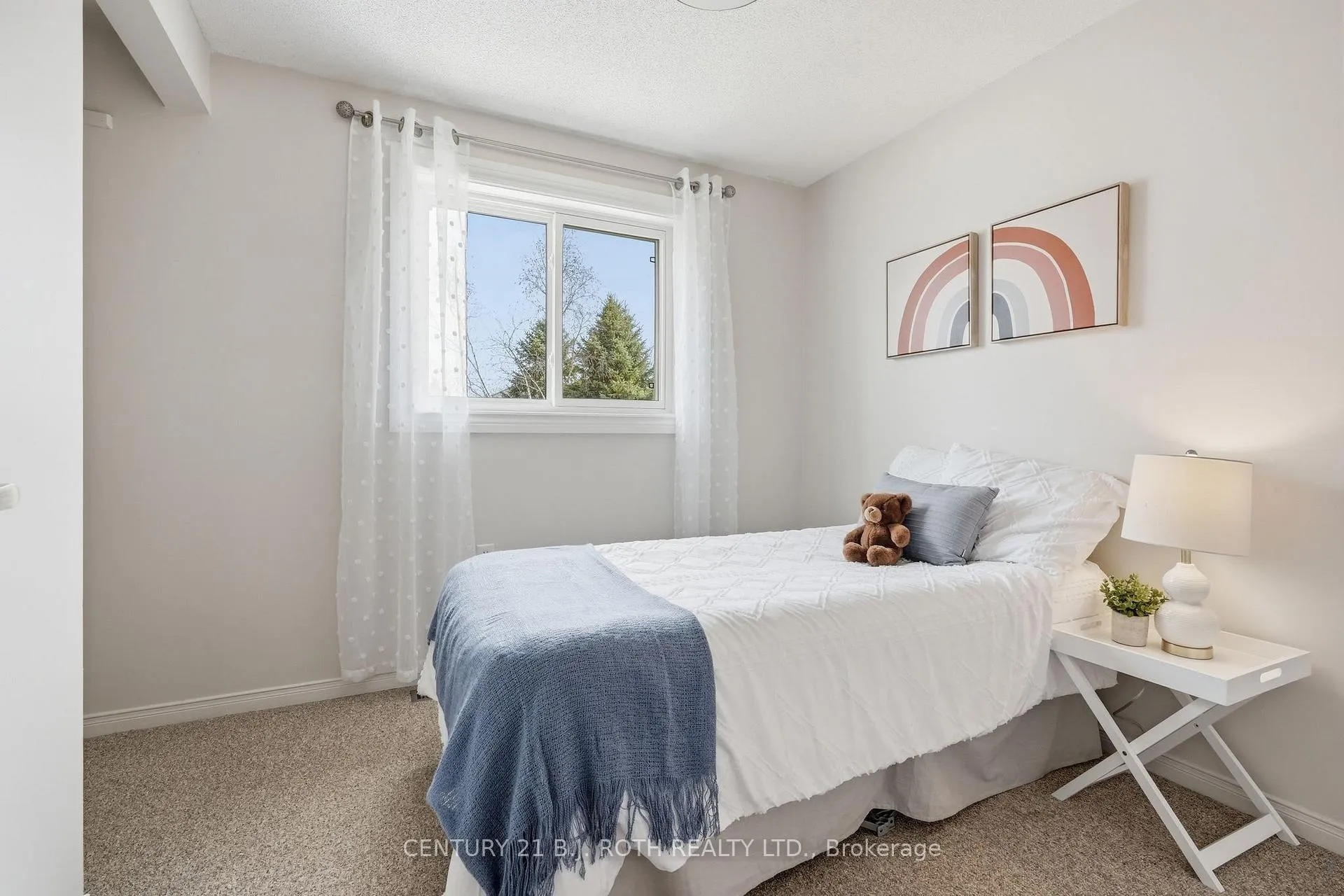Photo 22 of 130 Athabaska Road, Barrie, Holly — HOMEH