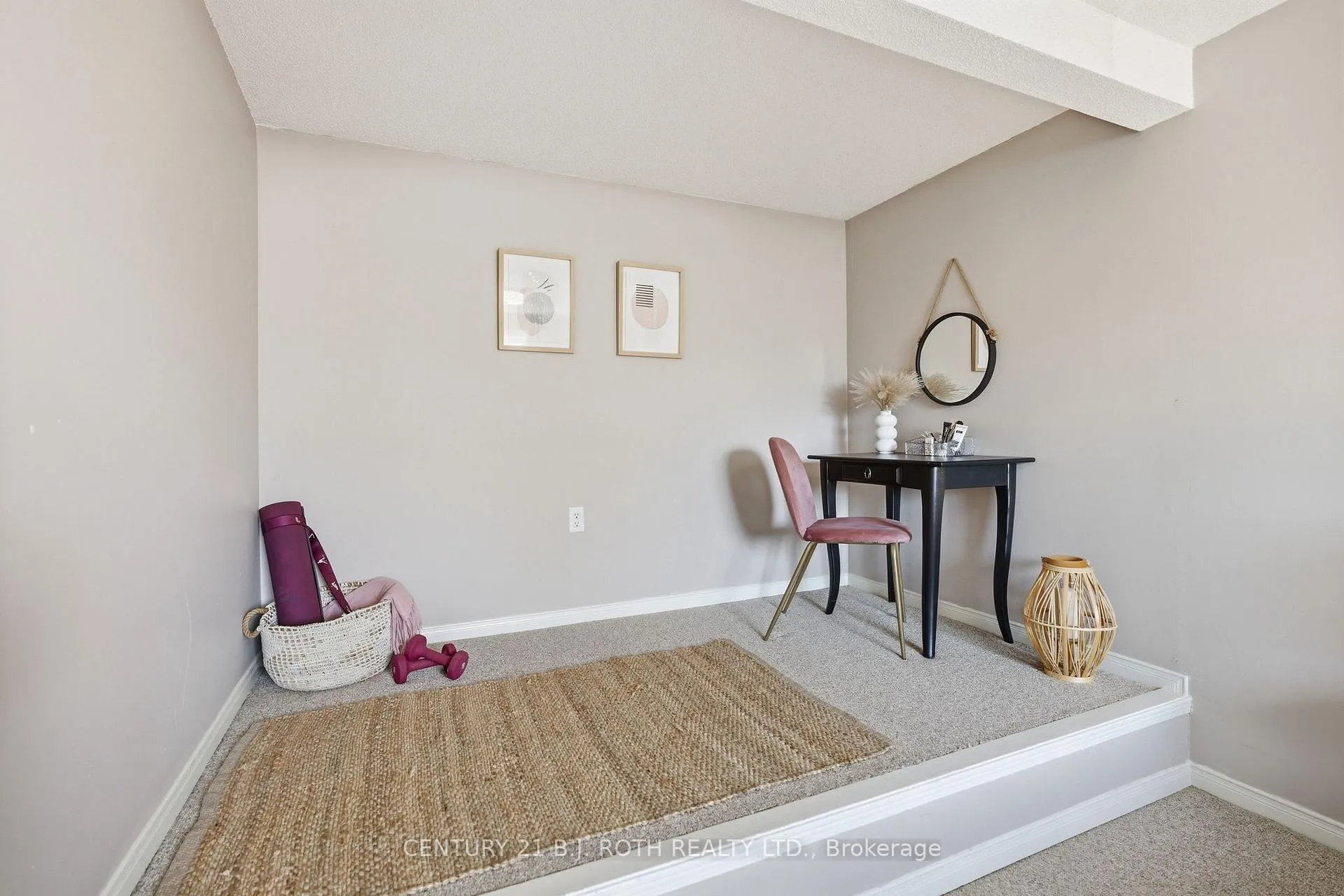 Photo 25 of 130 Athabaska Road, Barrie, Holly — HOMEH