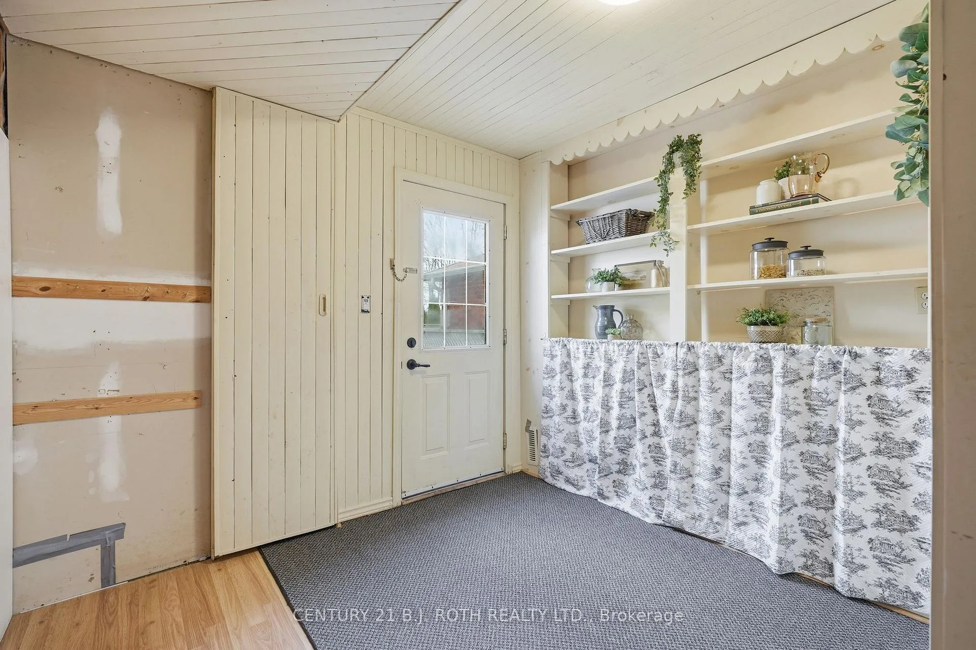 Photo 27 of 130 Athabaska Road, Barrie, Holly — HOMEH