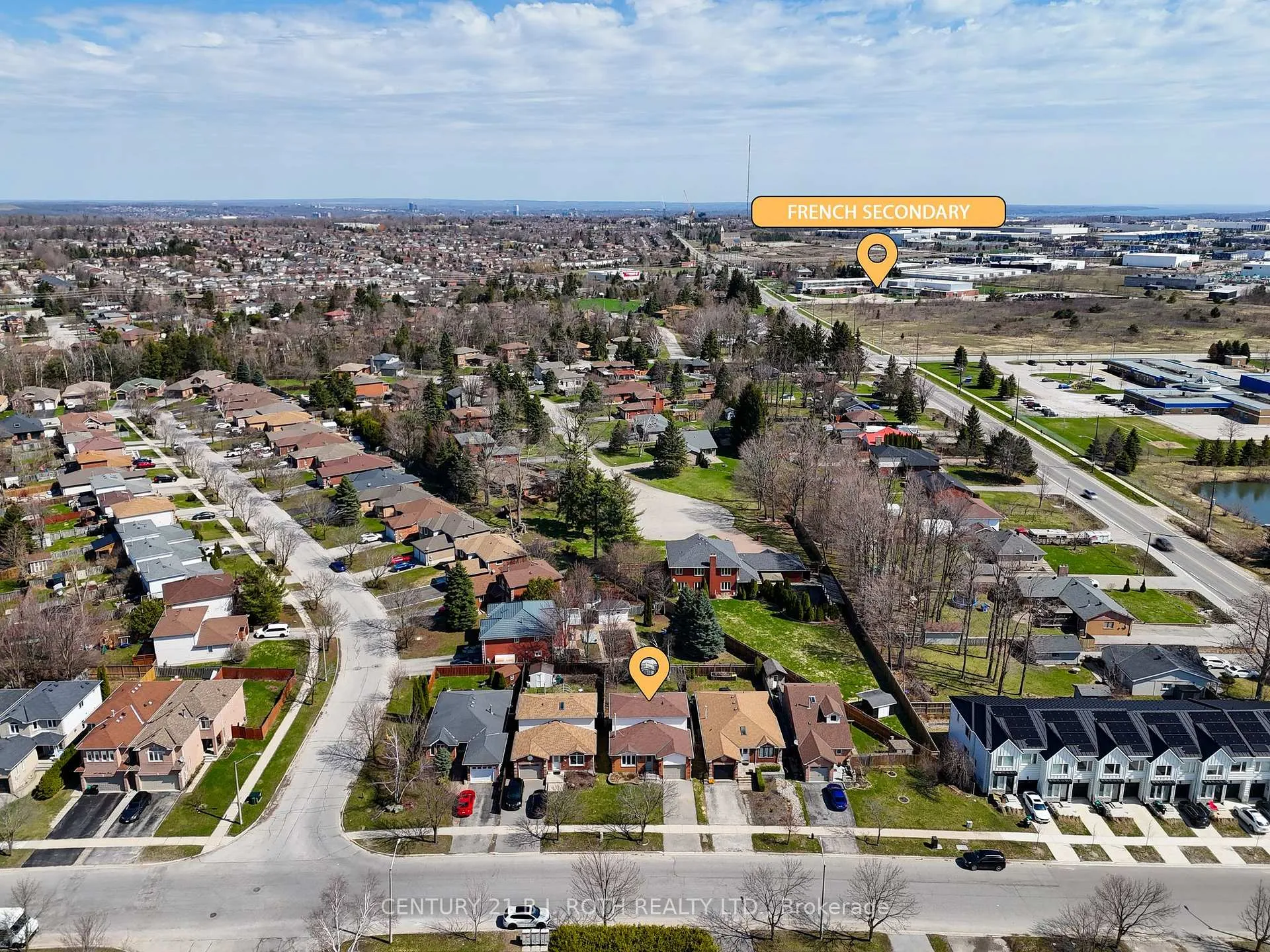 Photo 46 of 130 Athabaska Road, Barrie, Holly — HOMEH