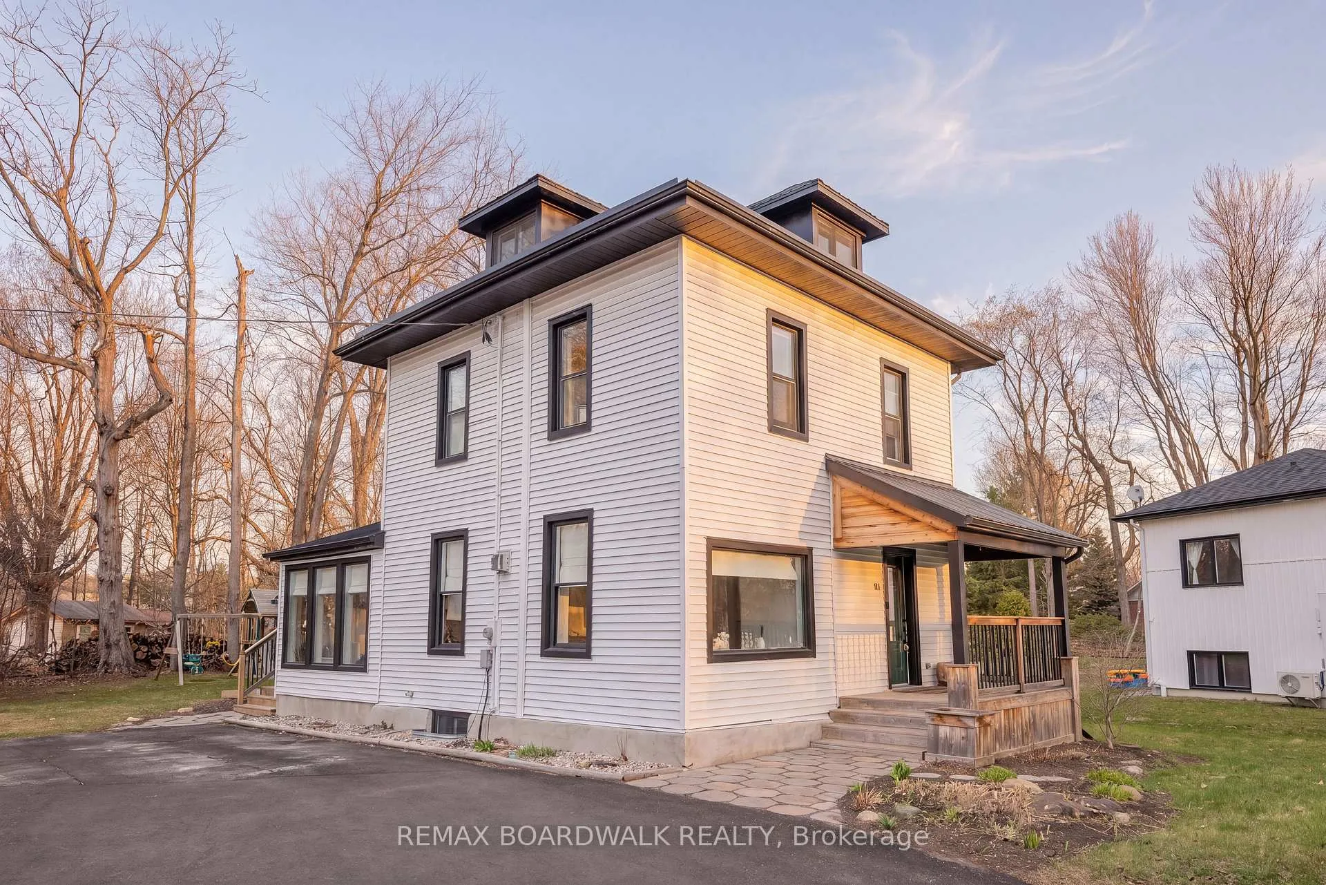 Photo 2 of 62 Craig Street, Russell, Village of Russell — HOMEH