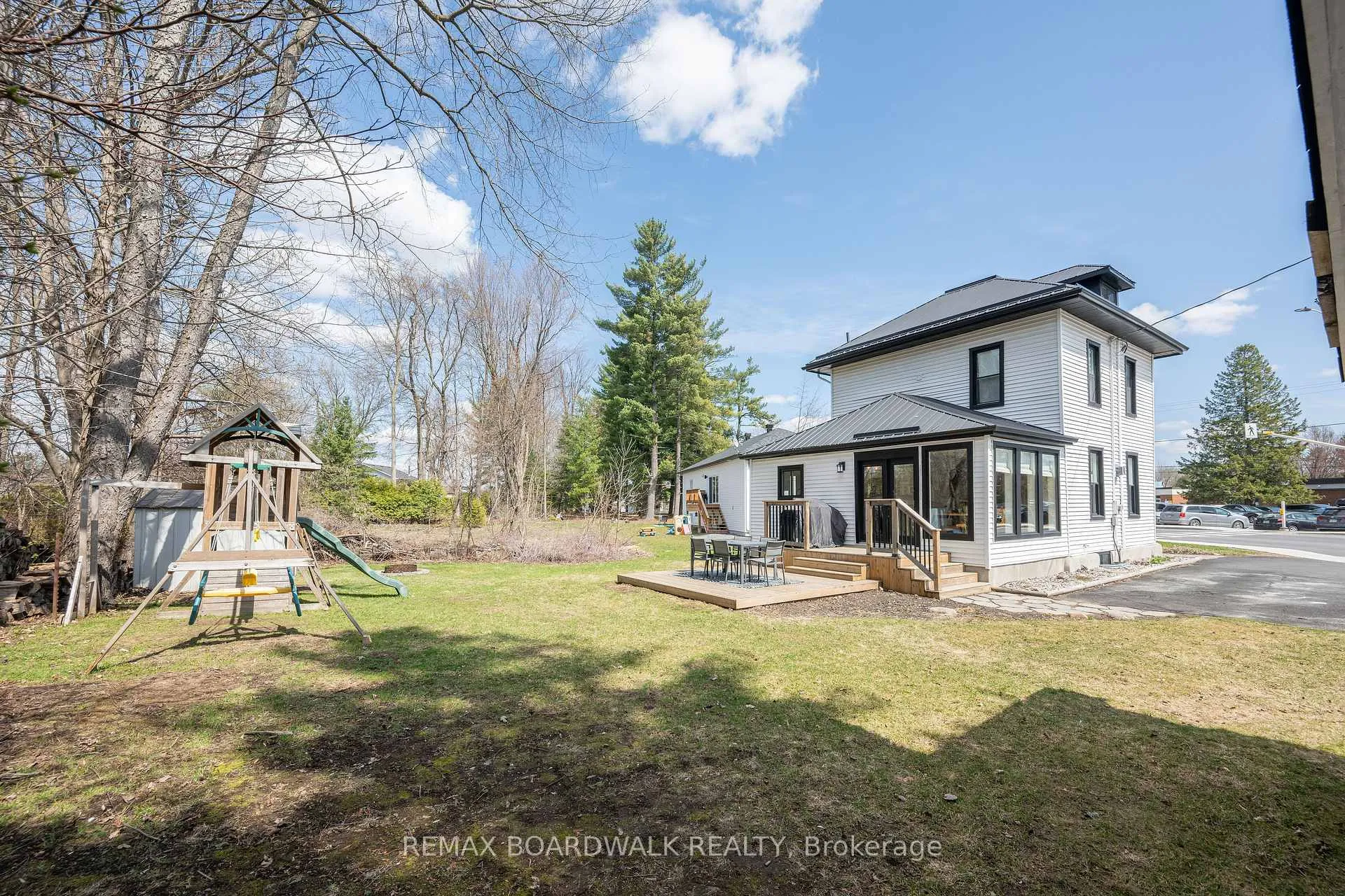 Photo 42 of 62 Craig Street, Russell, Village of Russell — HOMEH