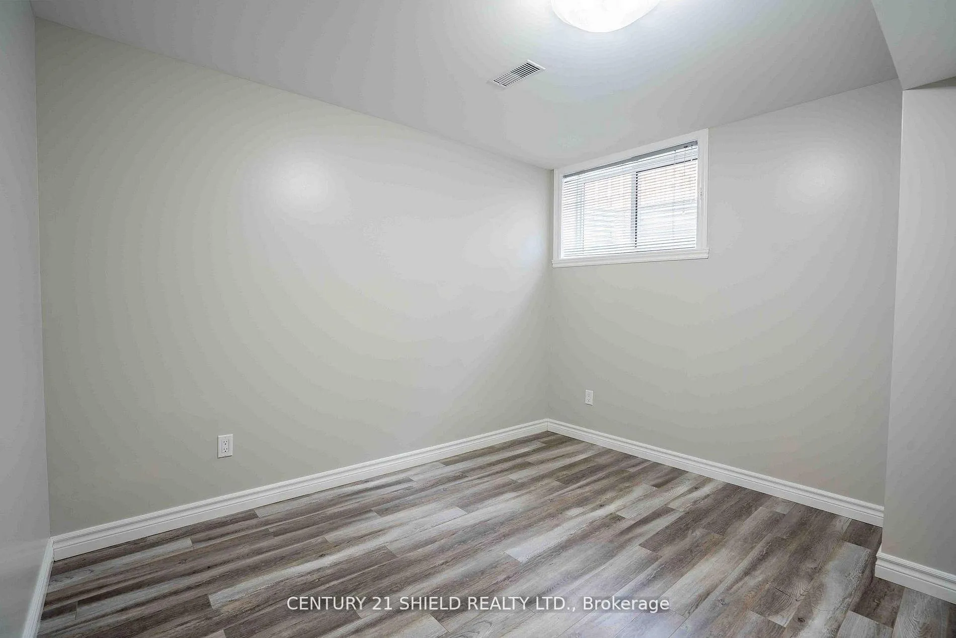 Photo 12 of 223 Third Street W, Cornwall — HOMEH