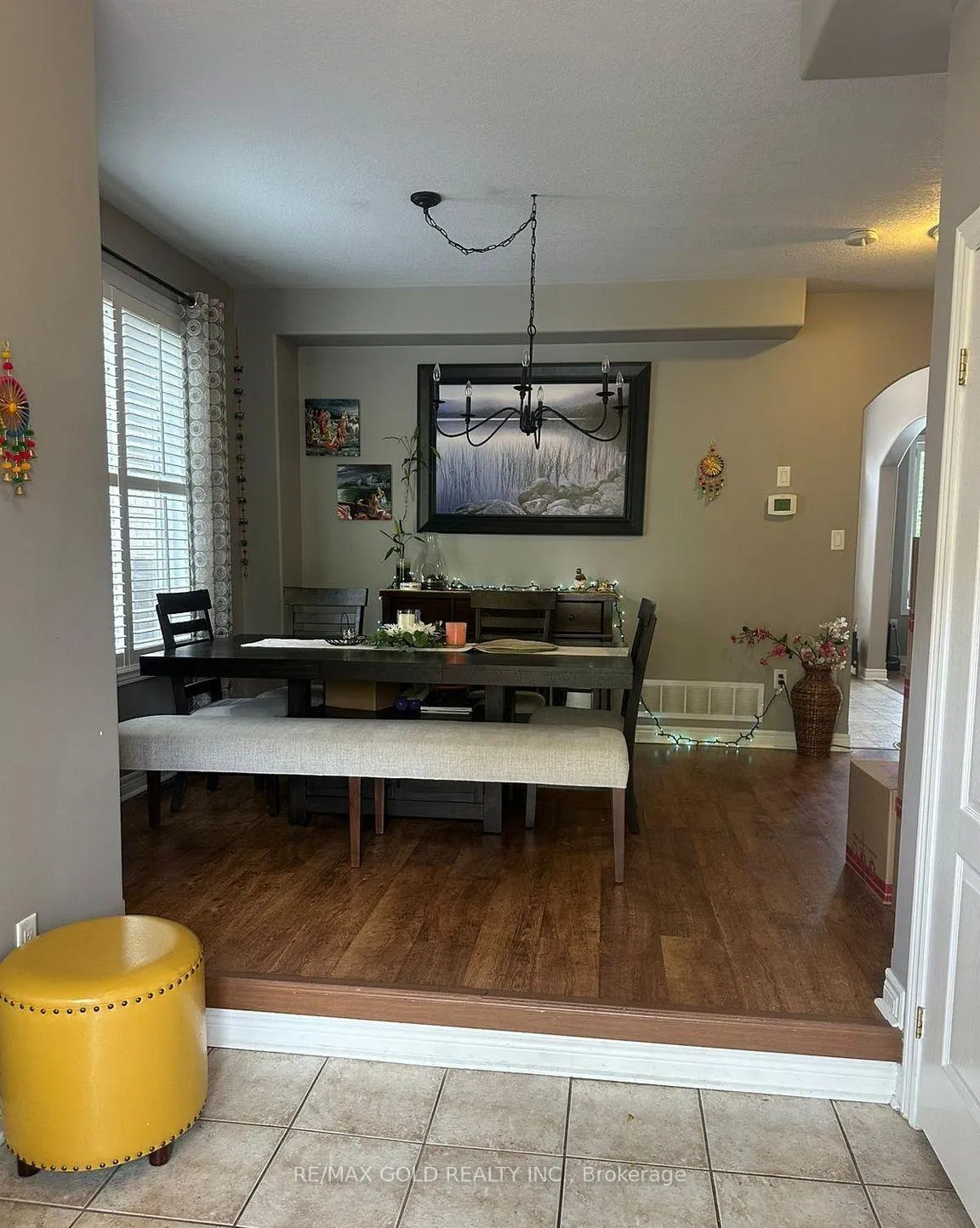 Photo 3 of 28 Sovereign's Gate, Barrie, Innis-Shore — HOMEH