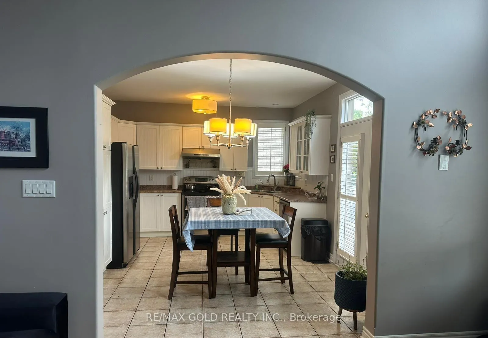 Photo 11 of 28 Sovereign's Gate, Barrie, Innis-Shore — HOMEH
