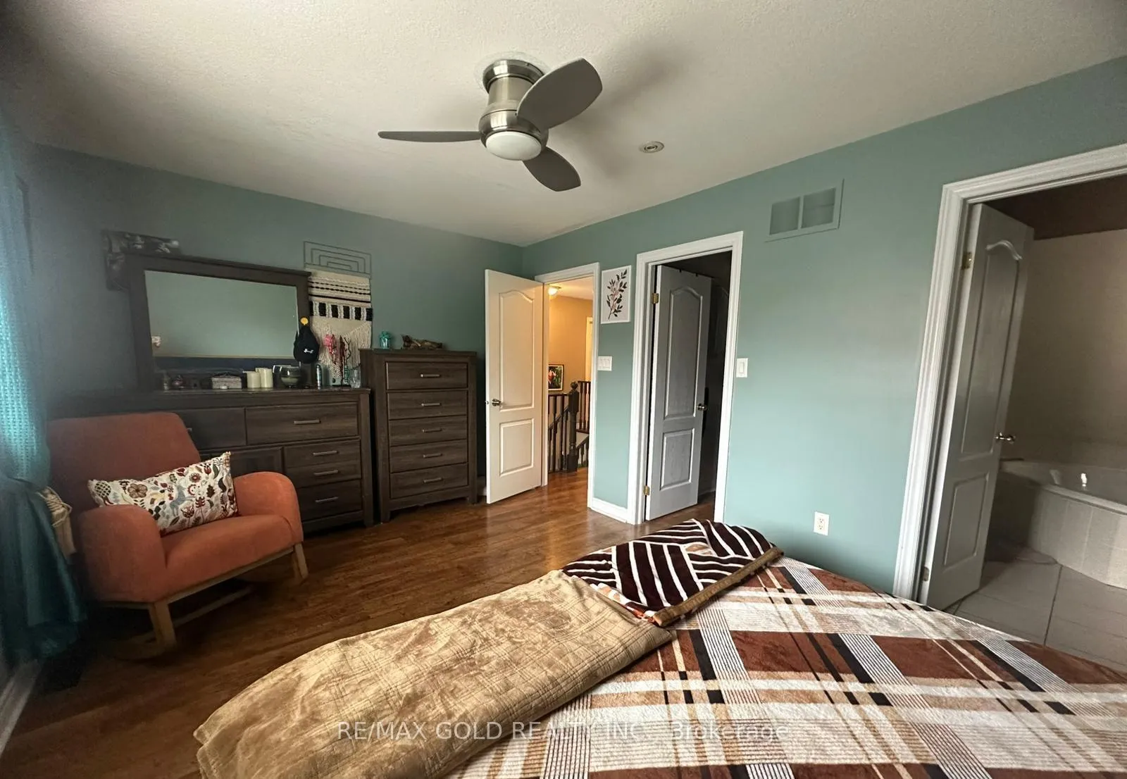 Photo 18 of 28 Sovereign's Gate, Barrie, Innis-Shore — HOMEH