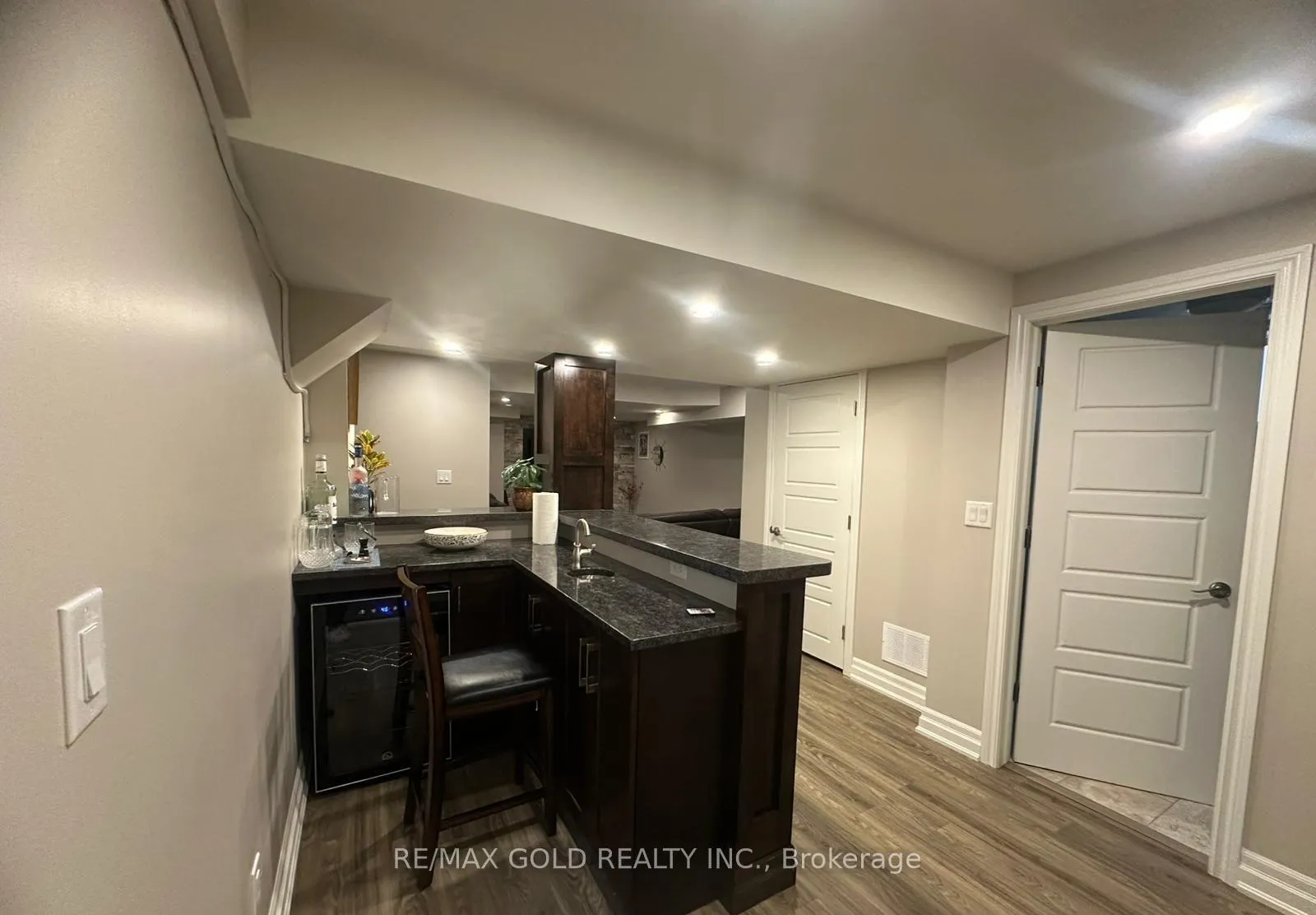 Photo 29 of 28 Sovereign's Gate, Barrie, Innis-Shore — HOMEH