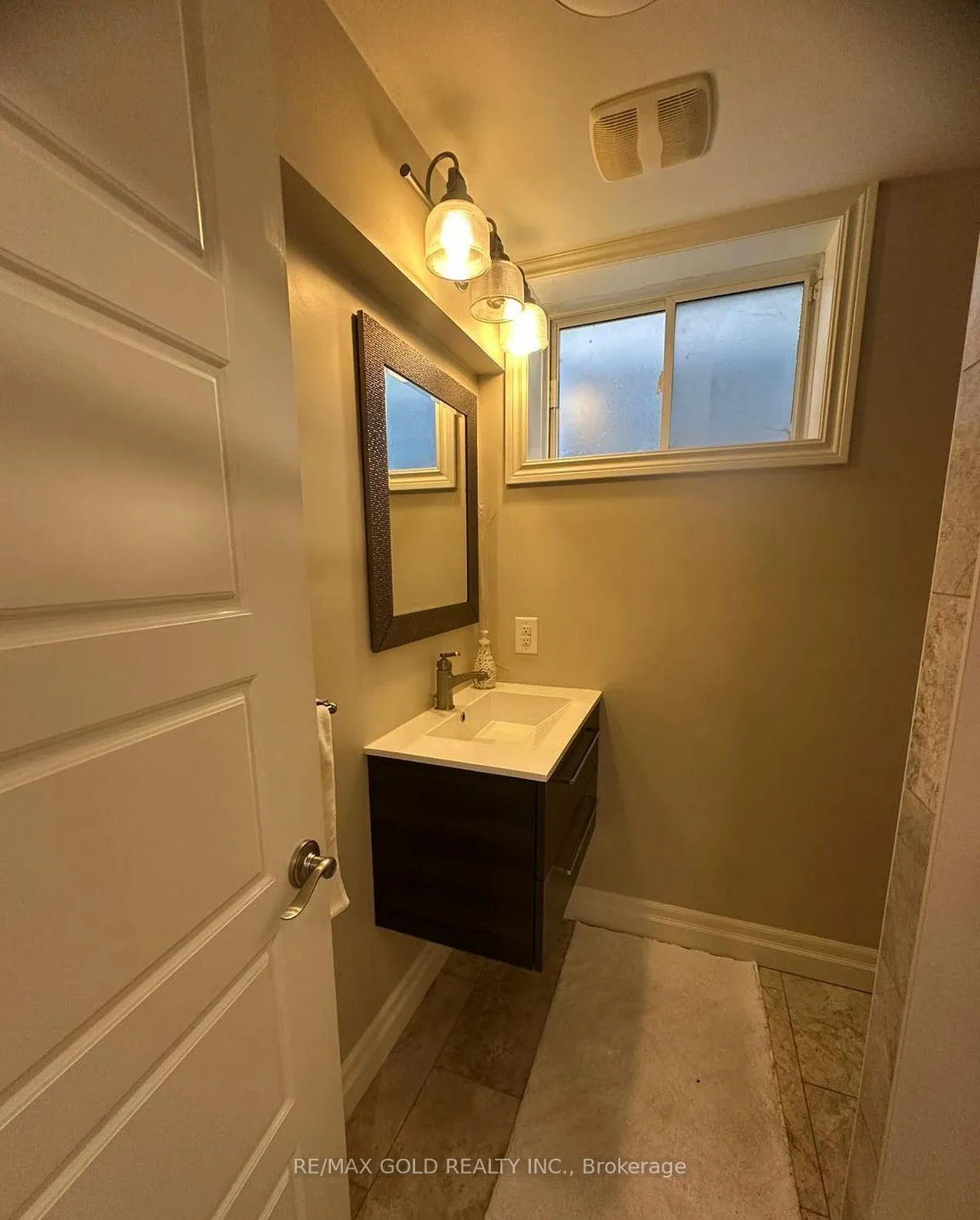 Photo 30 of 28 Sovereign's Gate, Barrie, Innis-Shore — HOMEH