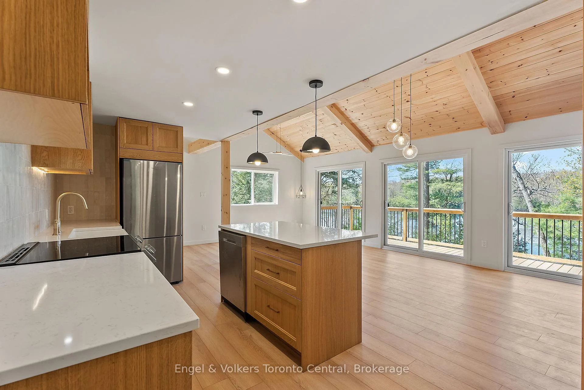 Photo 4 of 1457 Lake Joseph Road, Seguin — HOMEH
