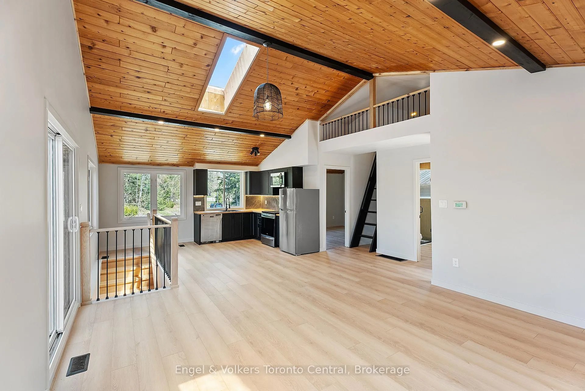 Photo 10 of 1457 Lake Joseph Road, Seguin — HOMEH